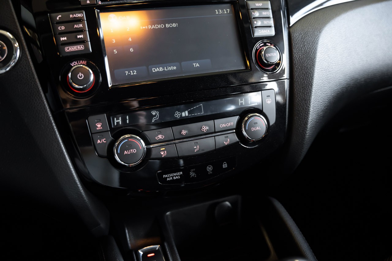 NISSAN Qashqai 1.6 DIG-T tekna-image-20