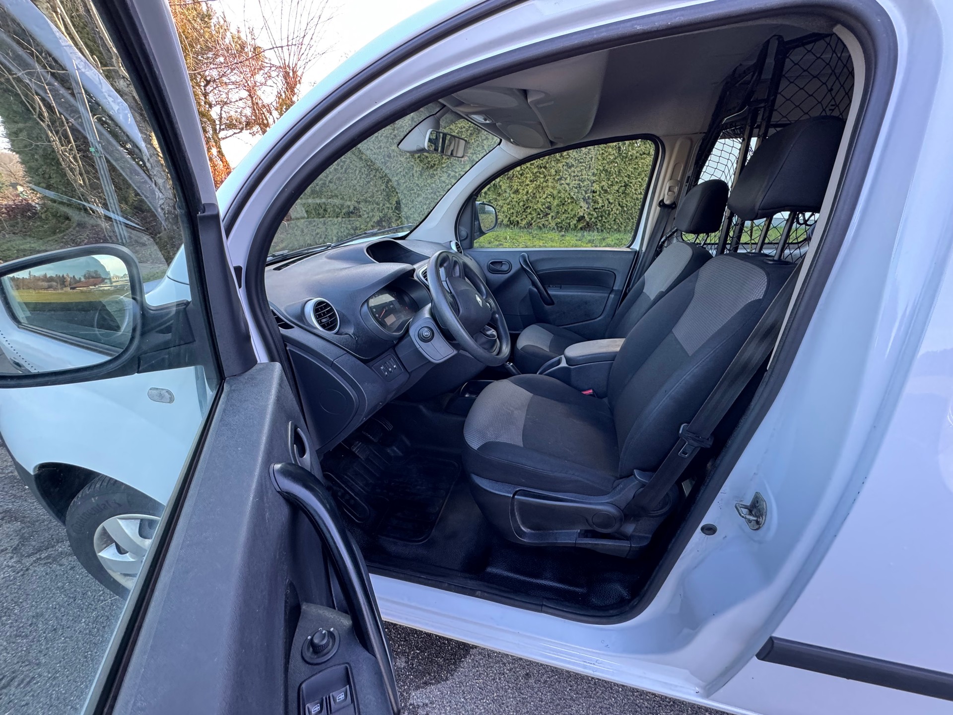 RENAULT Kangoo Medium dCi 90 ENERGY Access-image-12
