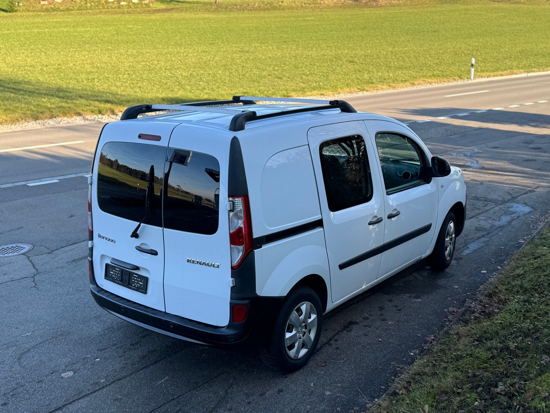 RENAULT Kangoo Medium dCi 90 ENERGY Access-image-4