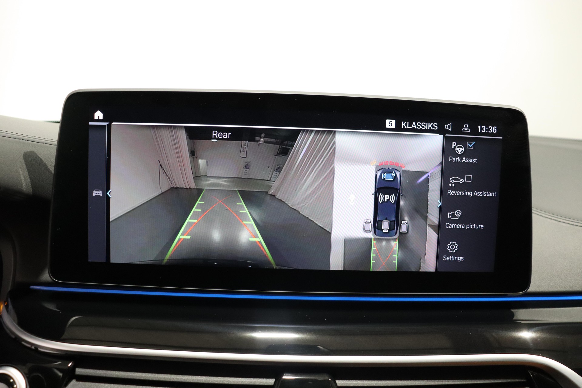 BMW 545e xDrive SAG-image-17