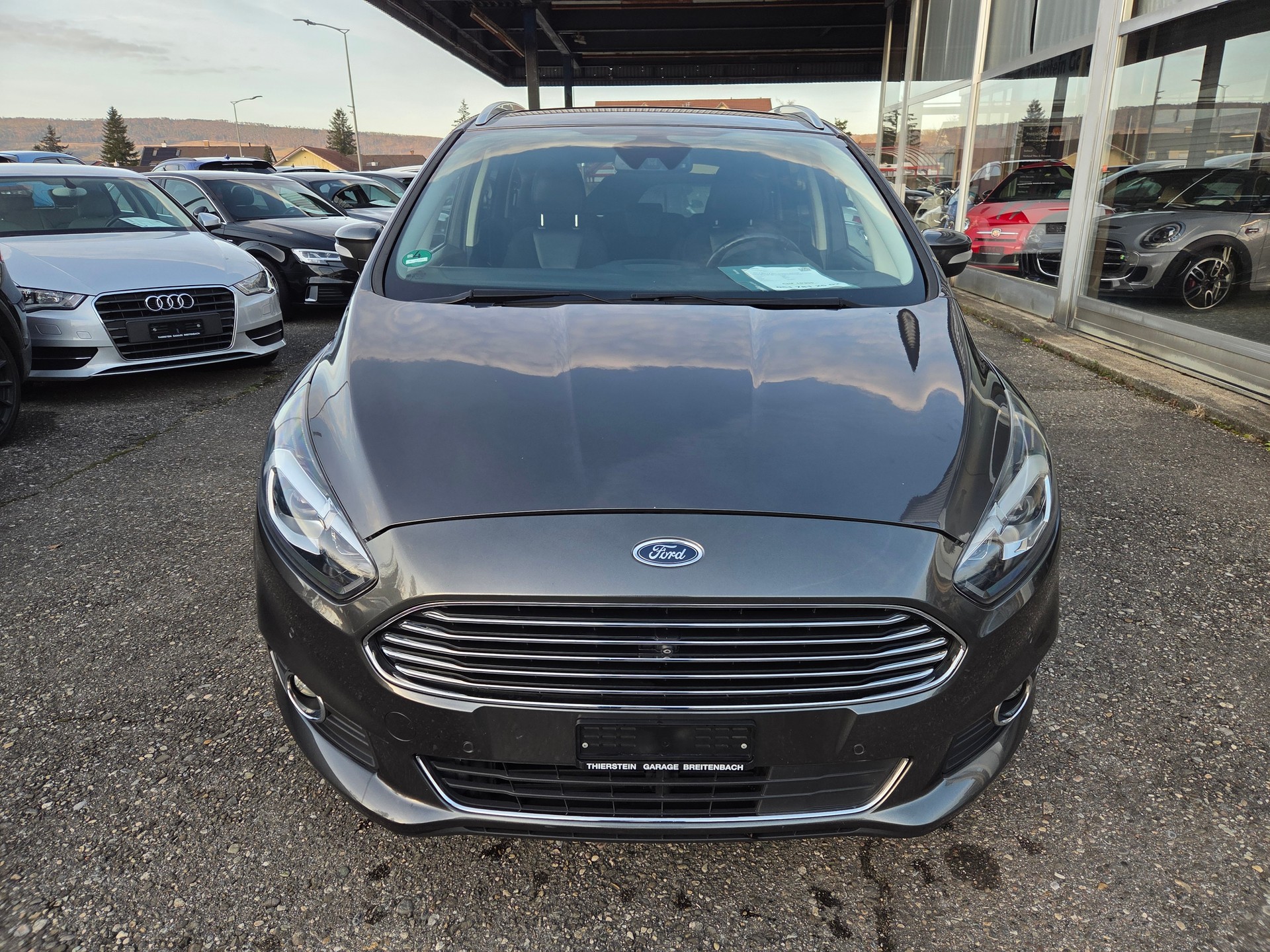 FORD S-Max 2.0 SCTi Titanium Automat-showroom-element-2