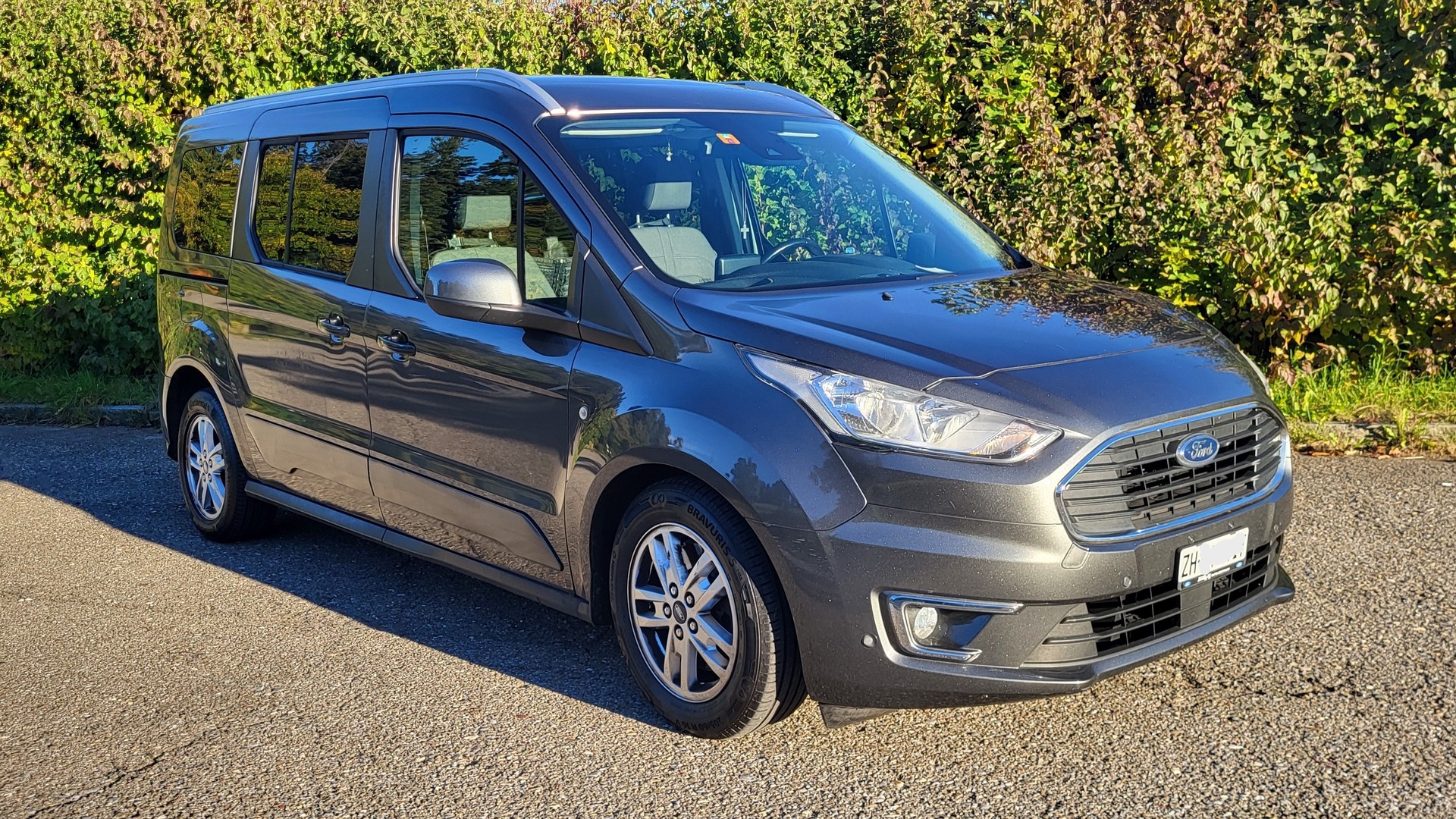 FORD Grand Tourneo Connect 1.5 EcoBlue Titanium Automat-image-1