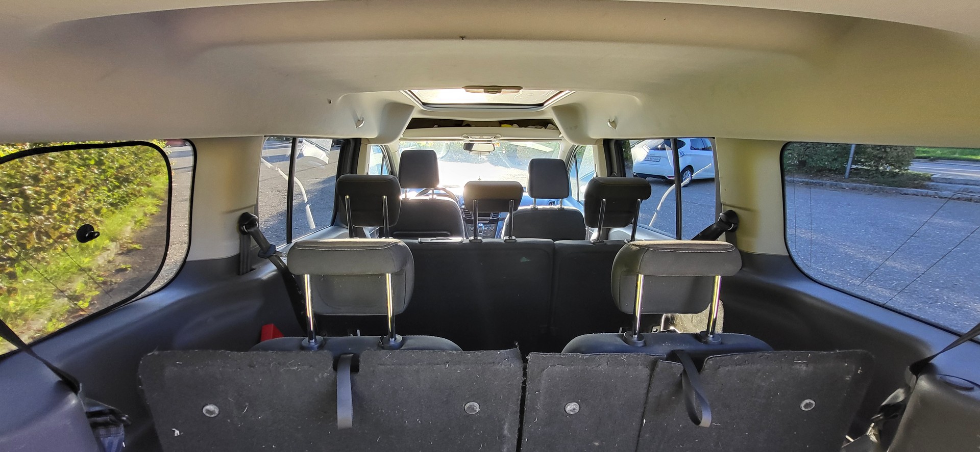 FORD Grand Tourneo Connect 1.5 EcoBlue Titanium Automat-image-13