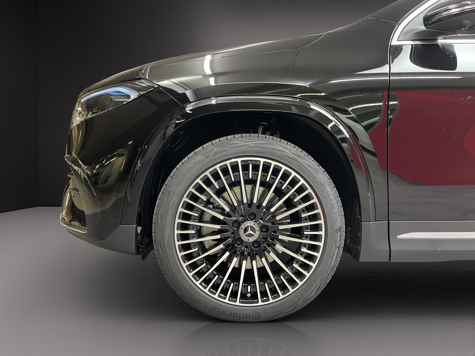 MERCEDES-BENZ EQA 300 4MATIC "Excellence Edition"-image-5