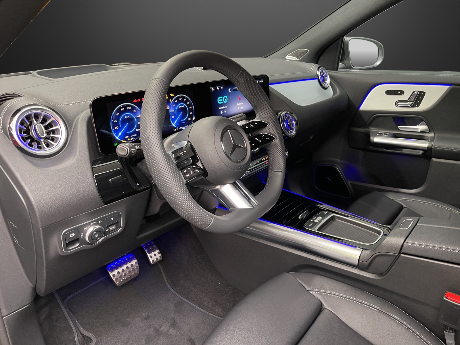MERCEDES-BENZ EQA 300 4MATIC "Excellence Edition"-image-7