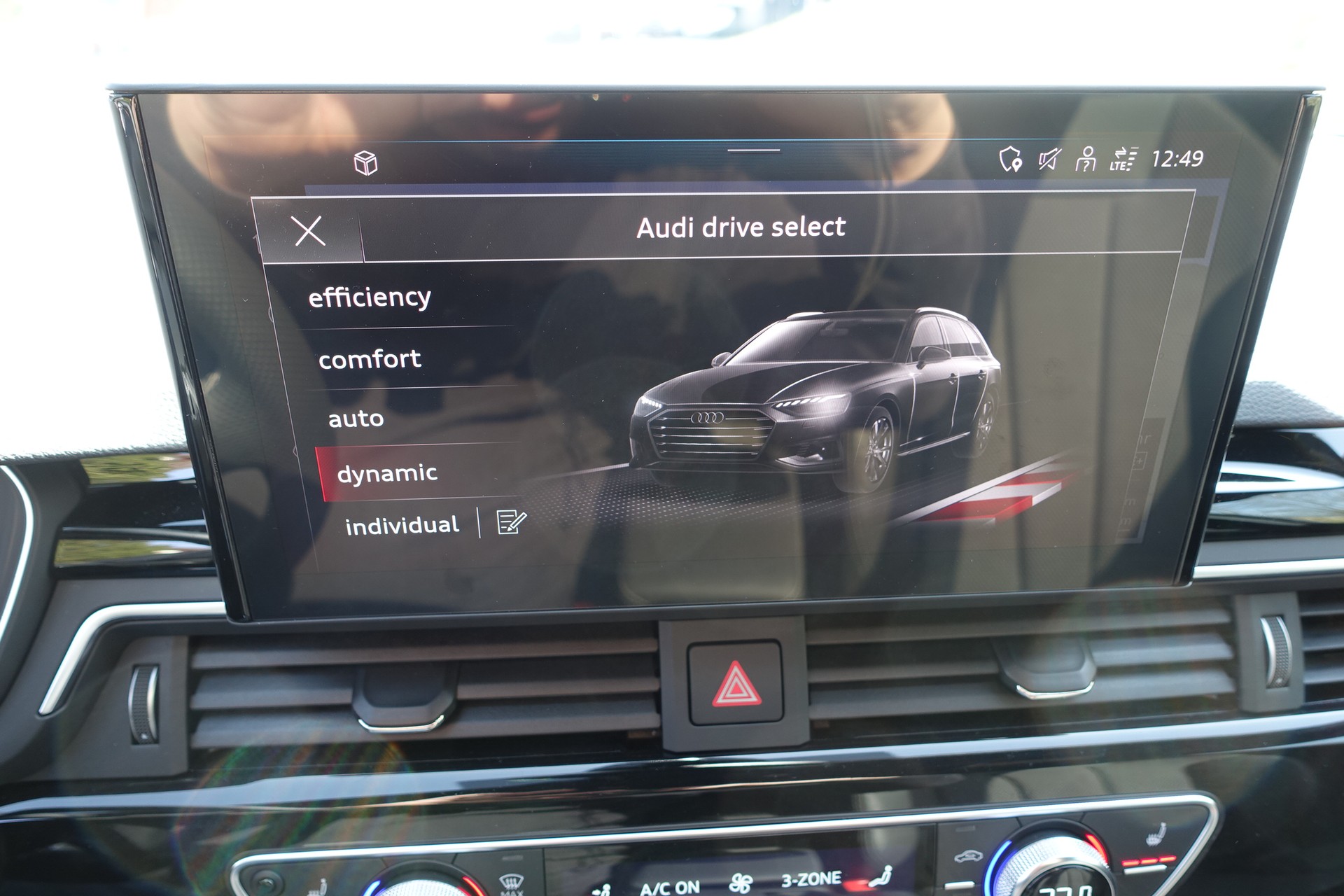 AUDI AUDI A4 Avant Competition Edition plus 40 TFSI 2x S line S-tronic quattro-image-11