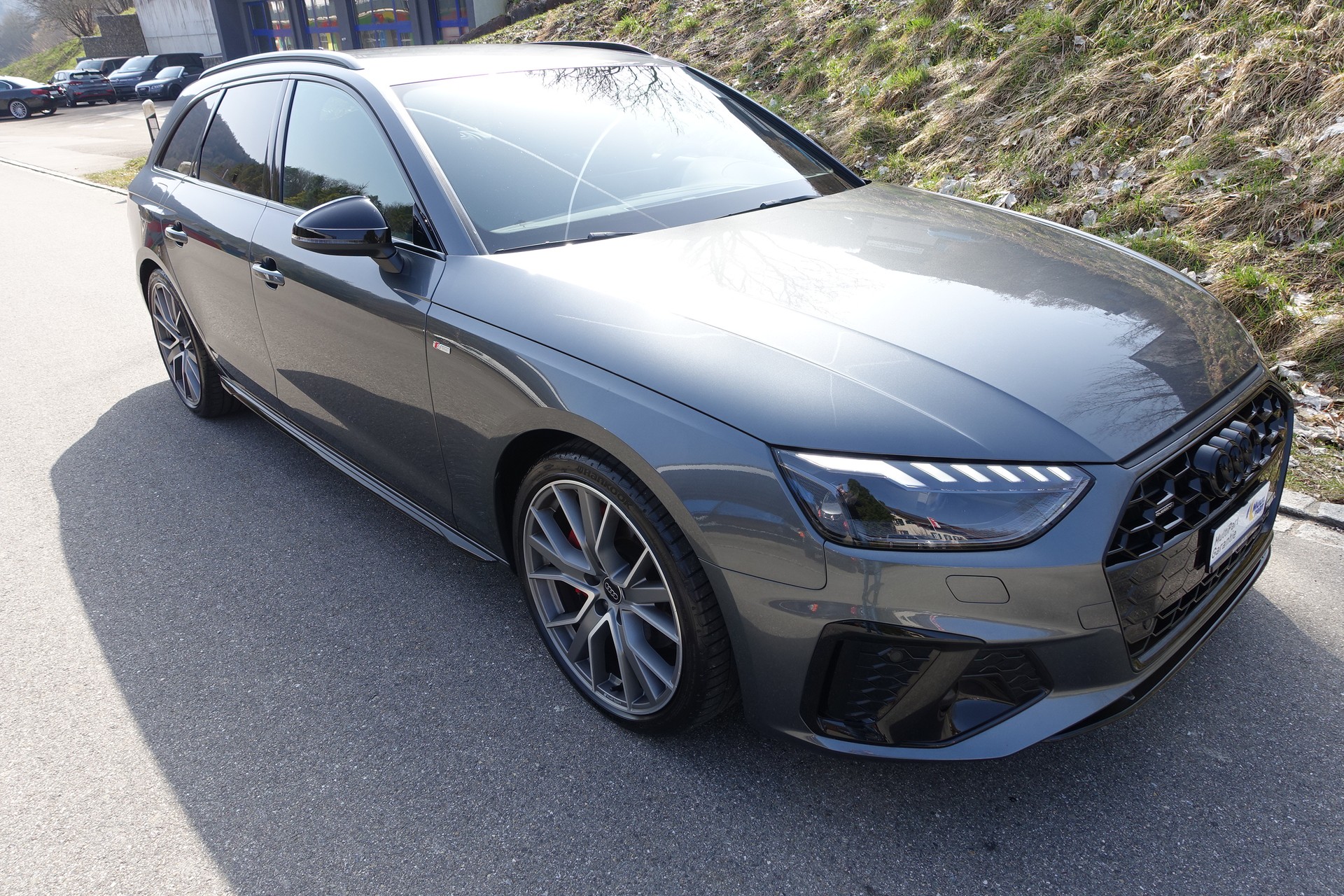 AUDI AUDI A4 Avant Competition Edition plus 40 TFSI 2x S line S-tronic quattro-image-13
