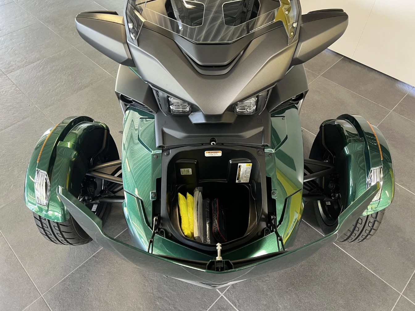 CAN-AM Spyder F3-LTD Special Special Series SE6-image-9