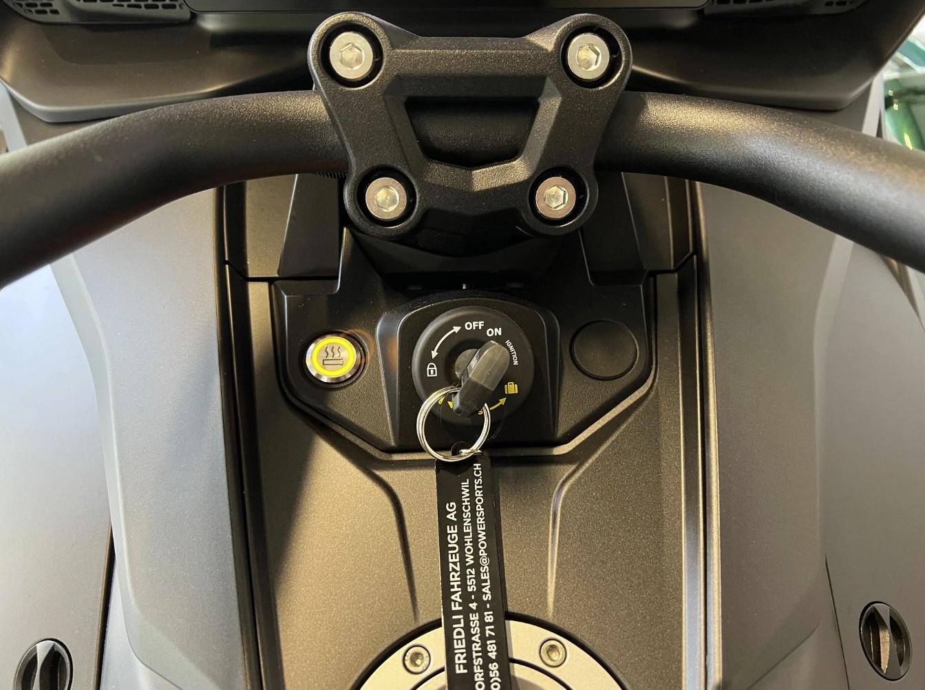 CAN-AM Spyder F3-LTD Special Special Series SE6-image-12
