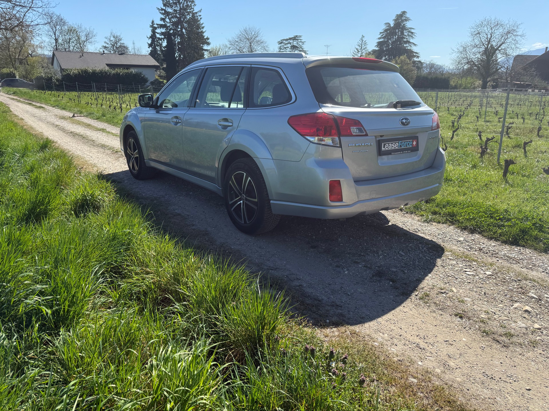SUBARU Outback 2.5i Limited AWD Lineartronic-image-4