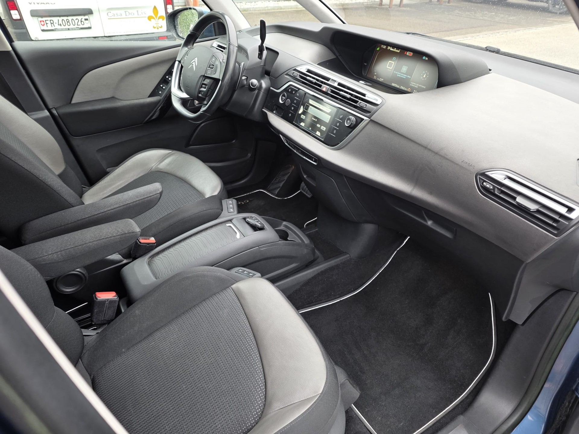 CITROEN Grand C4 Picasso 2.0 BlueHDi Exclusive Automatic-image-5