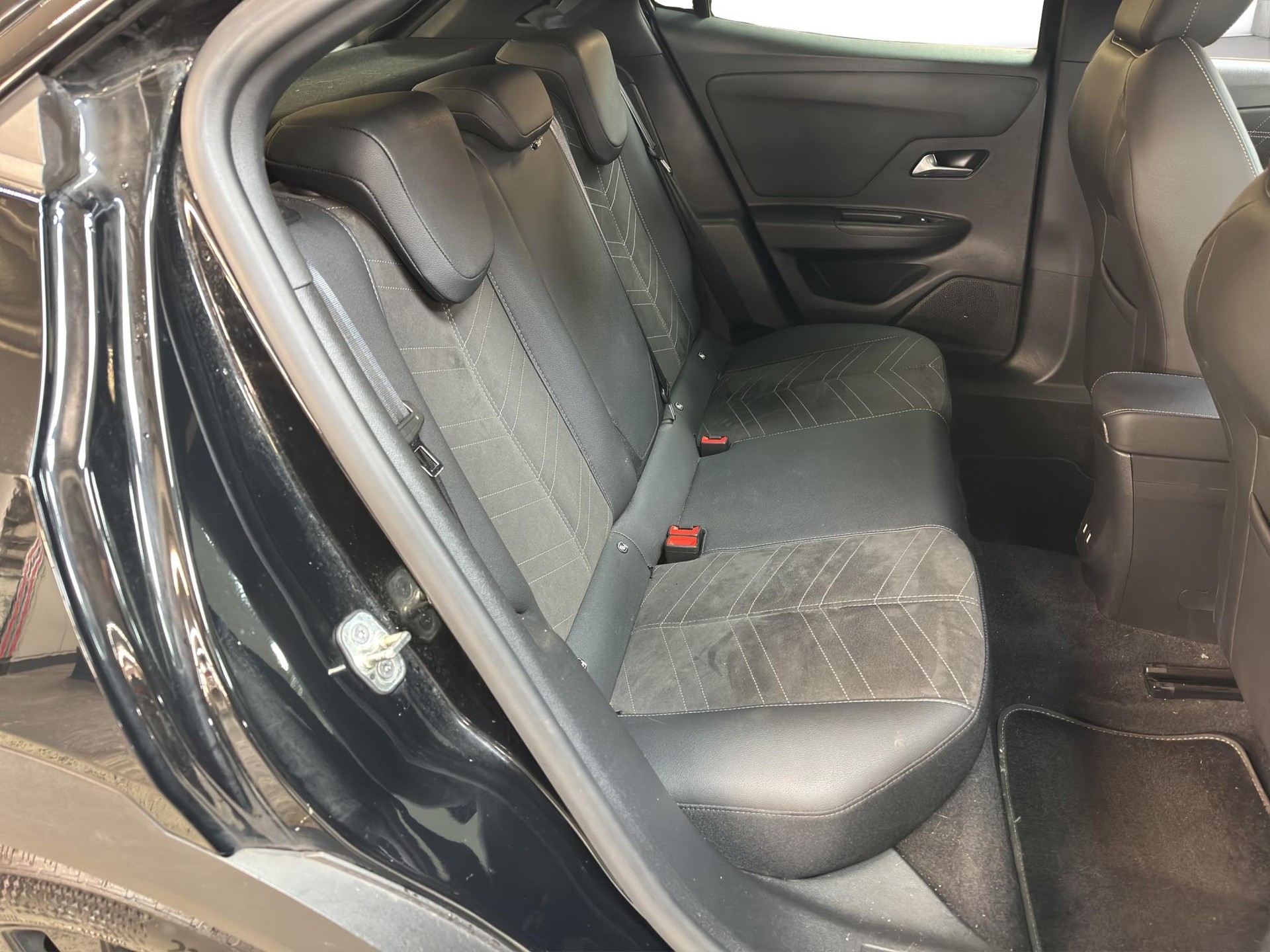 OPEL Mokka-e Ultimate-image-8