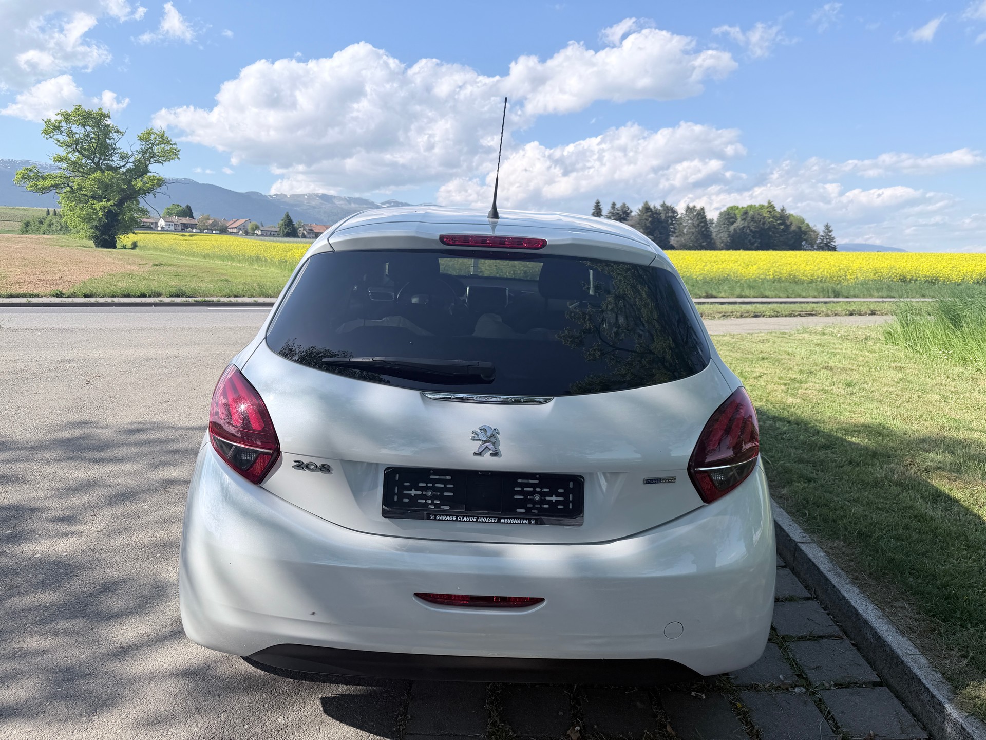 PEUGEOT 208 1.2 PureTech Active-image-4