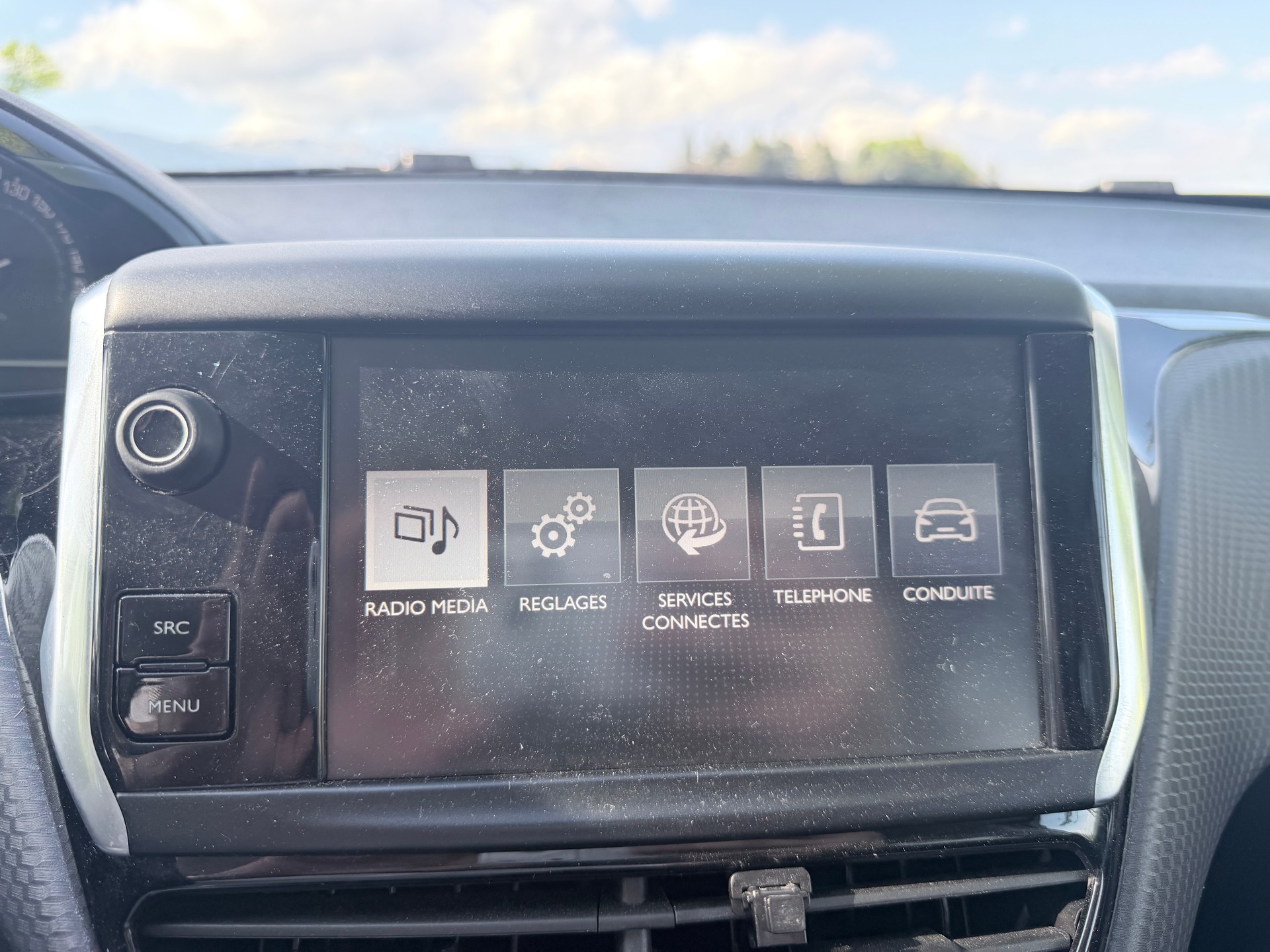 PEUGEOT 208 1.2 PureTech Active-image-10