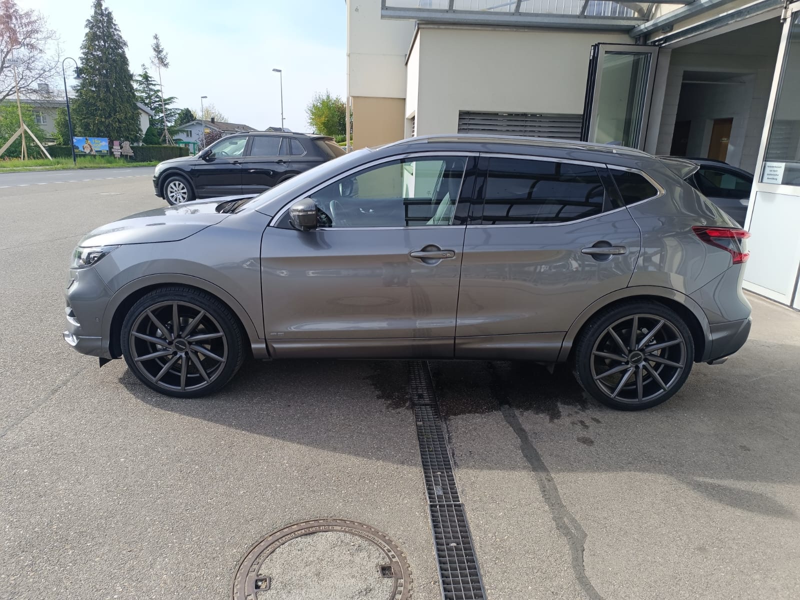 NISSAN Qashqai 1.6 DIG-T tekna +-image-1