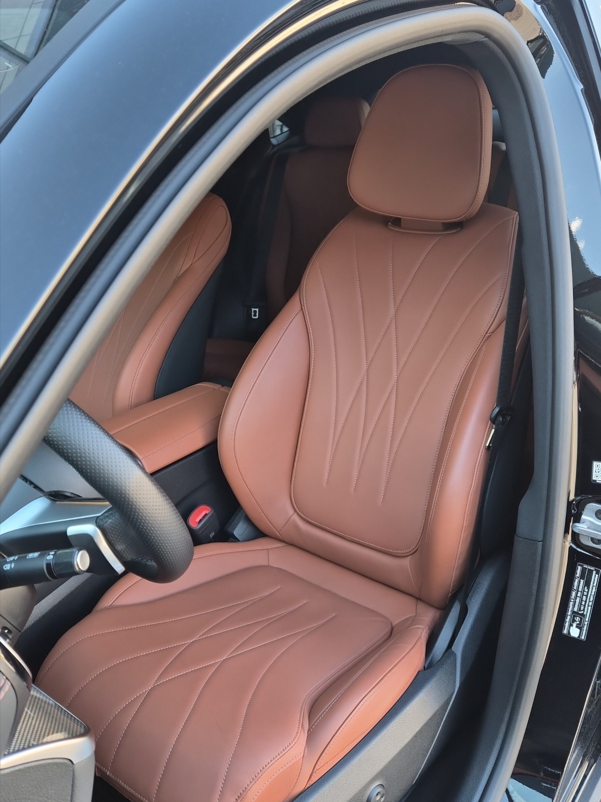 MERCEDES-BENZ GLC 300 e 4Matic 9G-Tronic-image-5