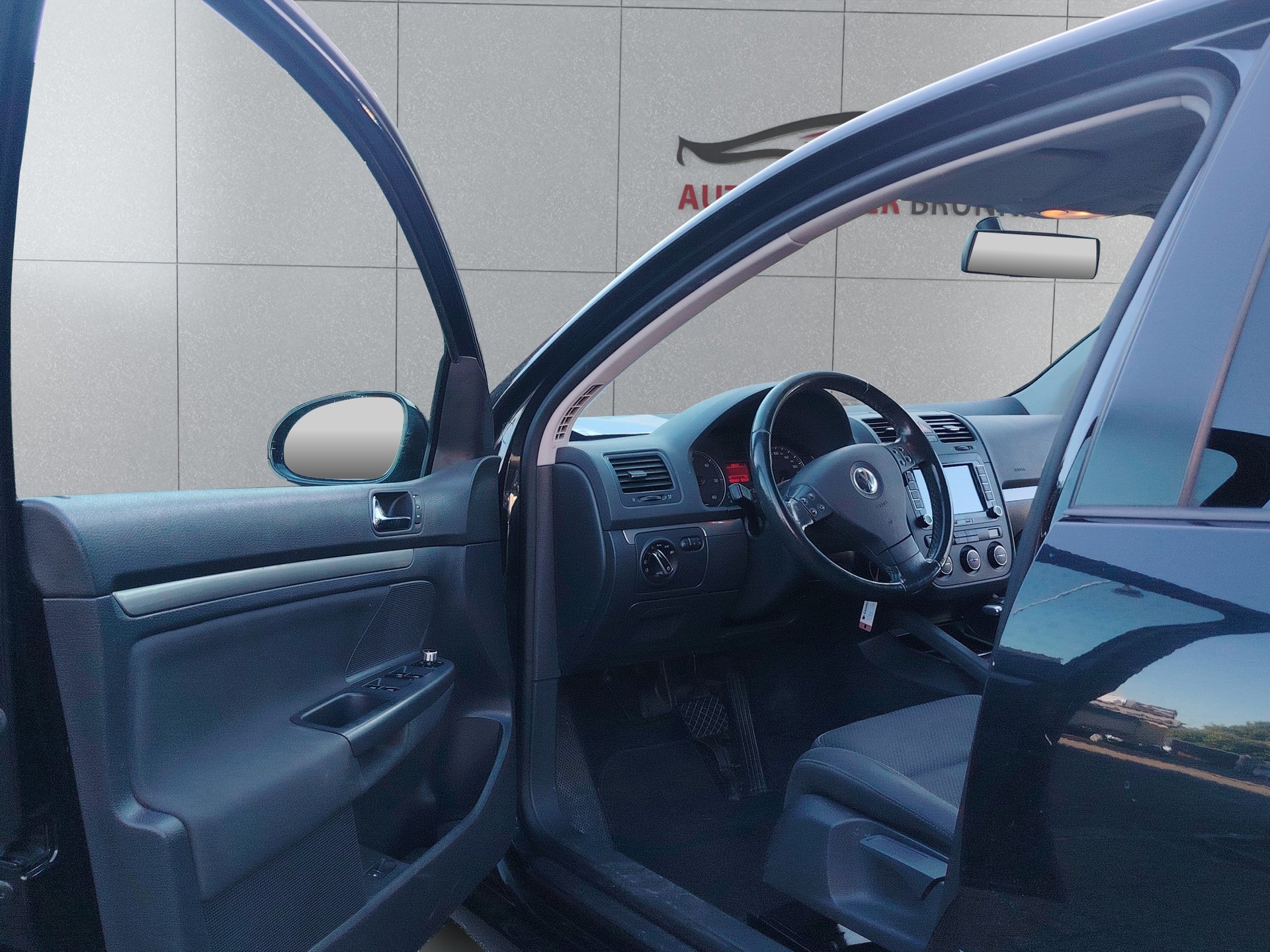 VW Golf 2.0 TDI Comfortline-image-13