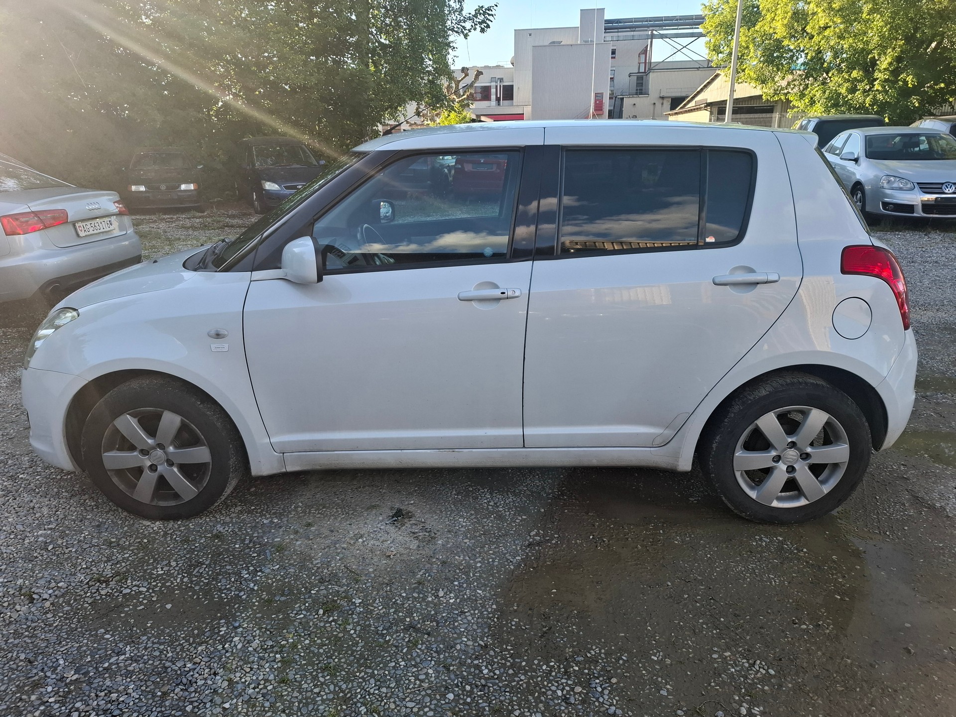 SUZUKI Swift 1.5i 16V VVT GL Top-image-3