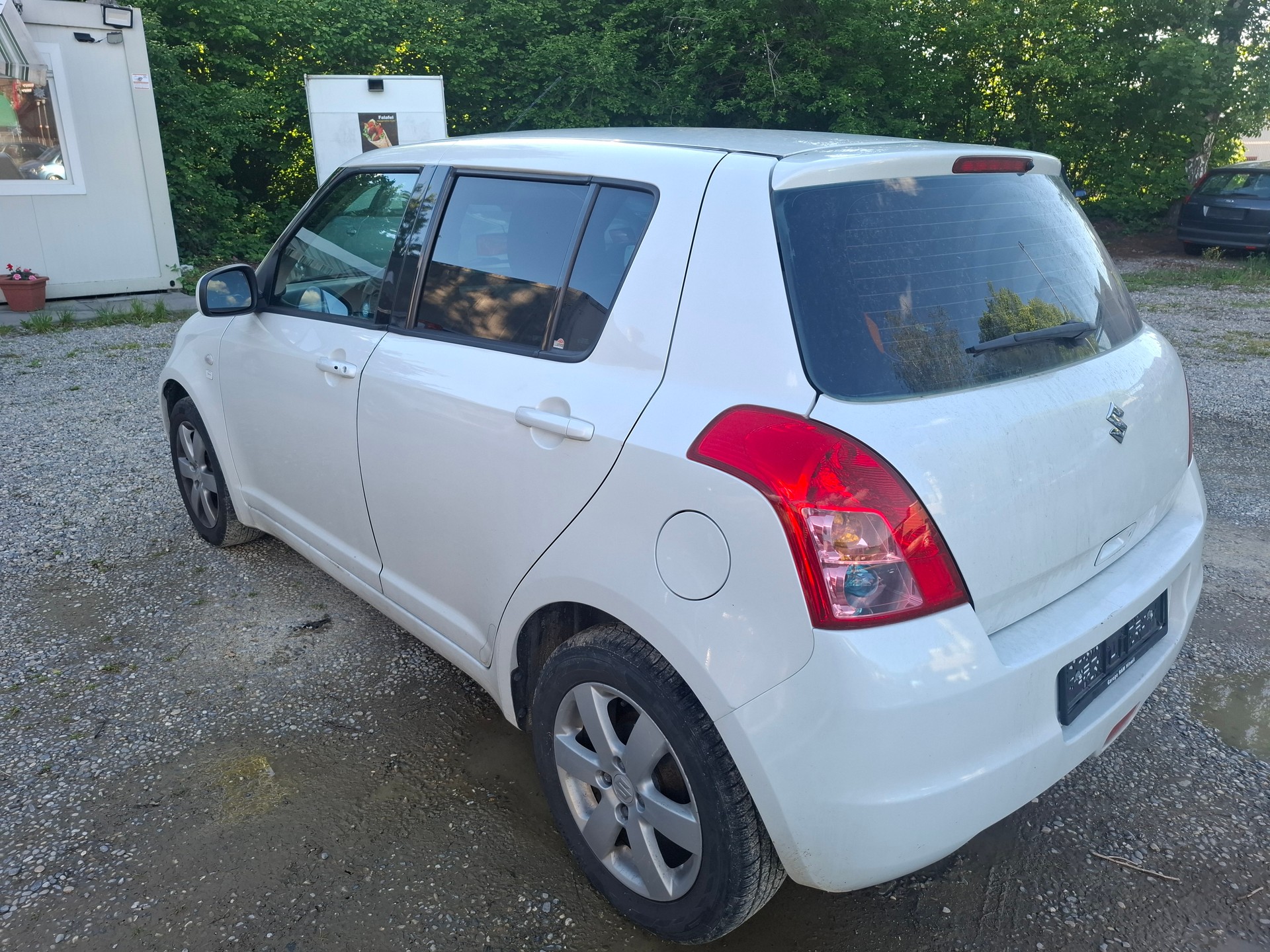 SUZUKI Swift 1.5i 16V VVT GL Top-image-5