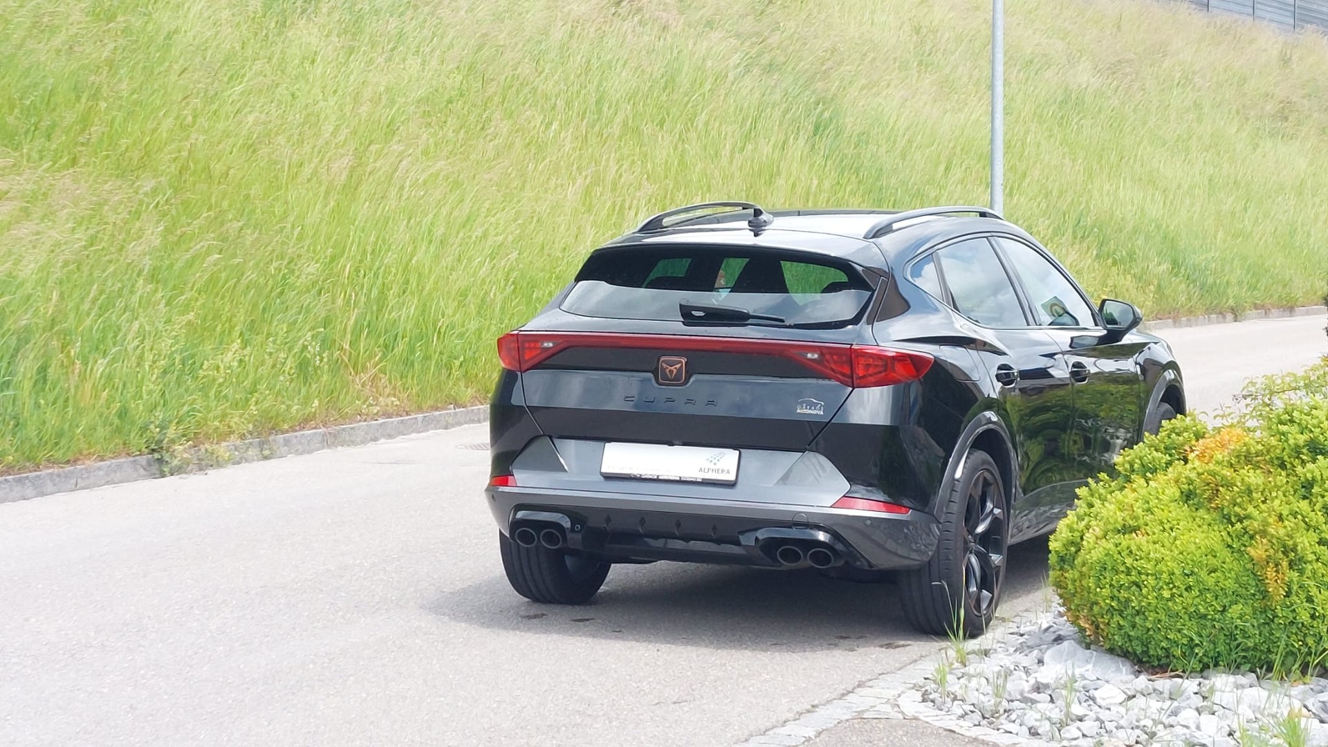 CUPRA Formentor 2.0TSI VZ 4x4 mit AHKupplung 1,8to-image-18