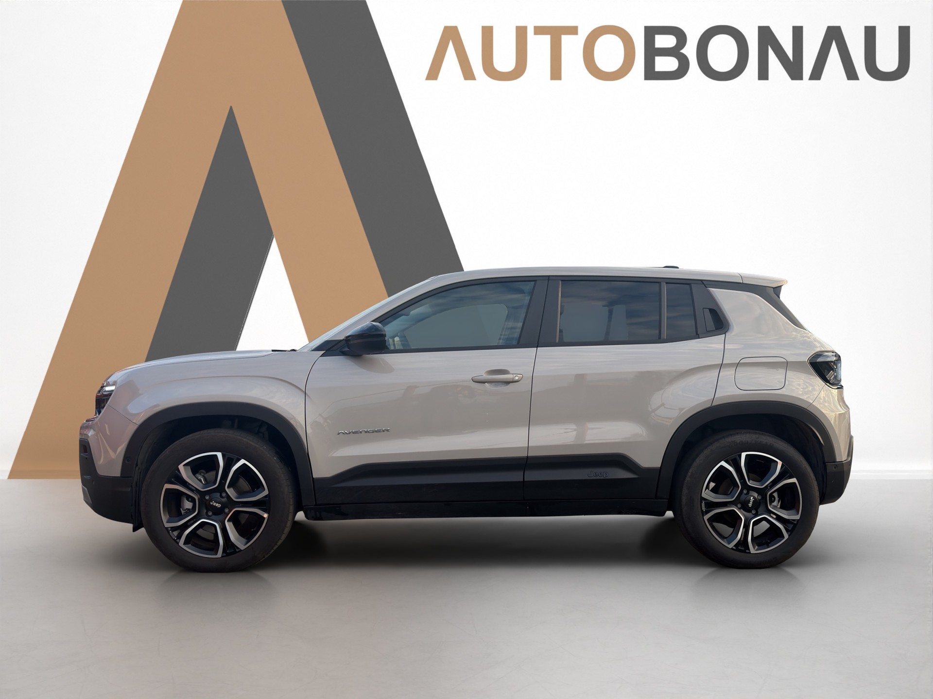 JEEP Avenger Summit-showroom-element-1