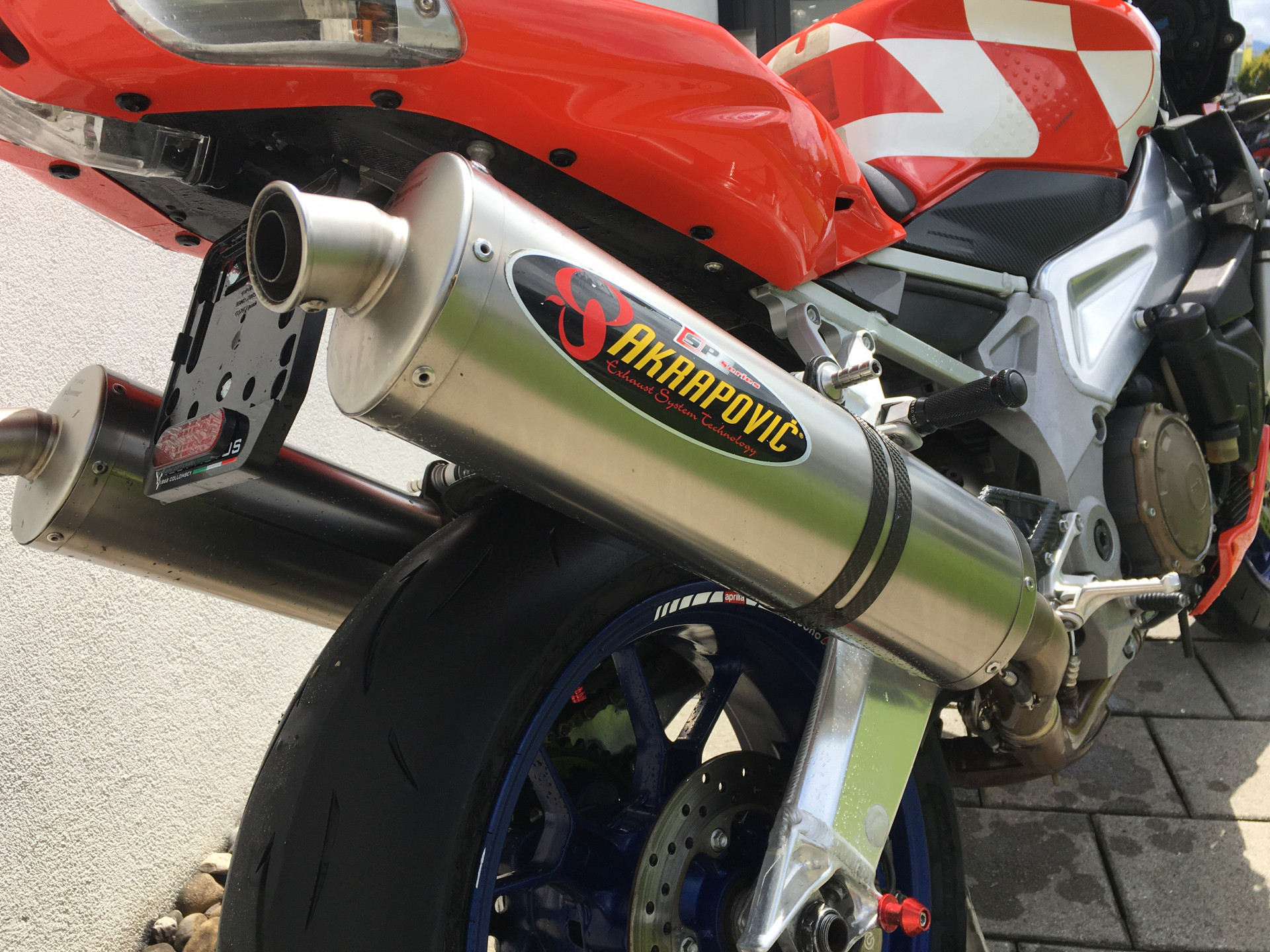 APRILIA Tuono 1000 R-image-7