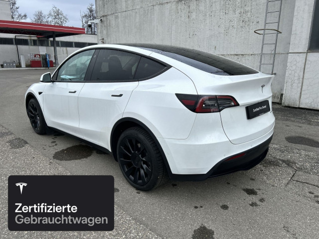 TESLA Model Y Long Range AWD-image-6