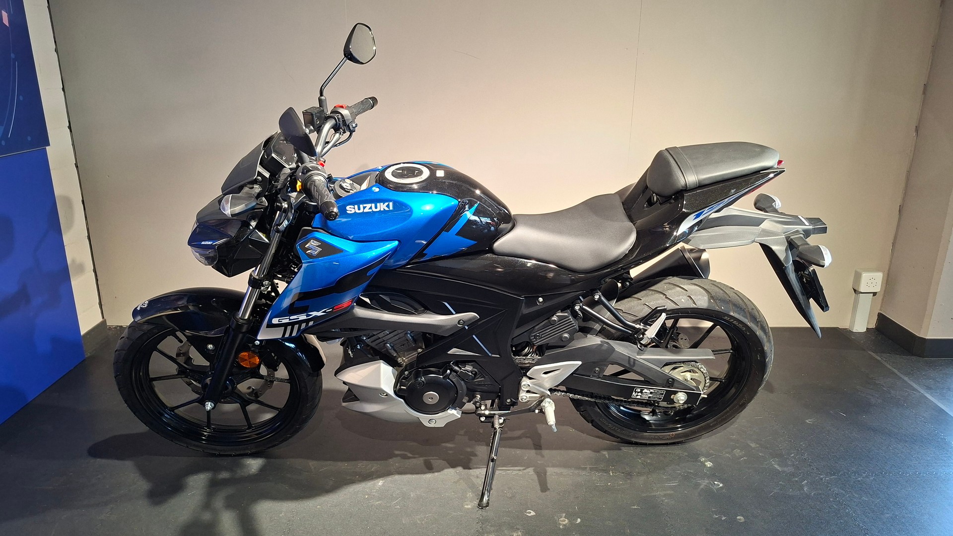 SUZUKI GSX-S 125-image-2