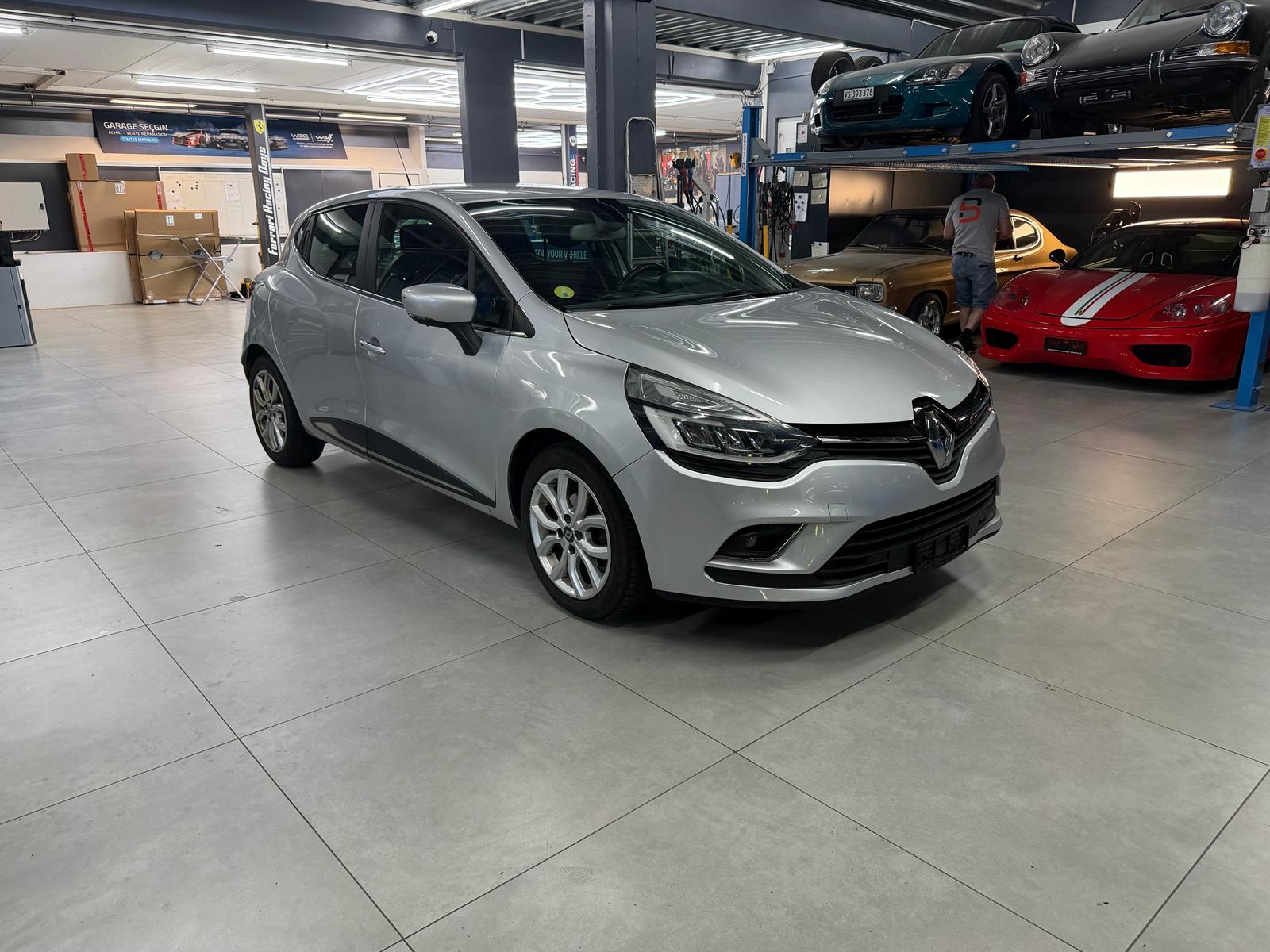 RENAULT Clio Grandtour 1.5 dCi Intens-image-2