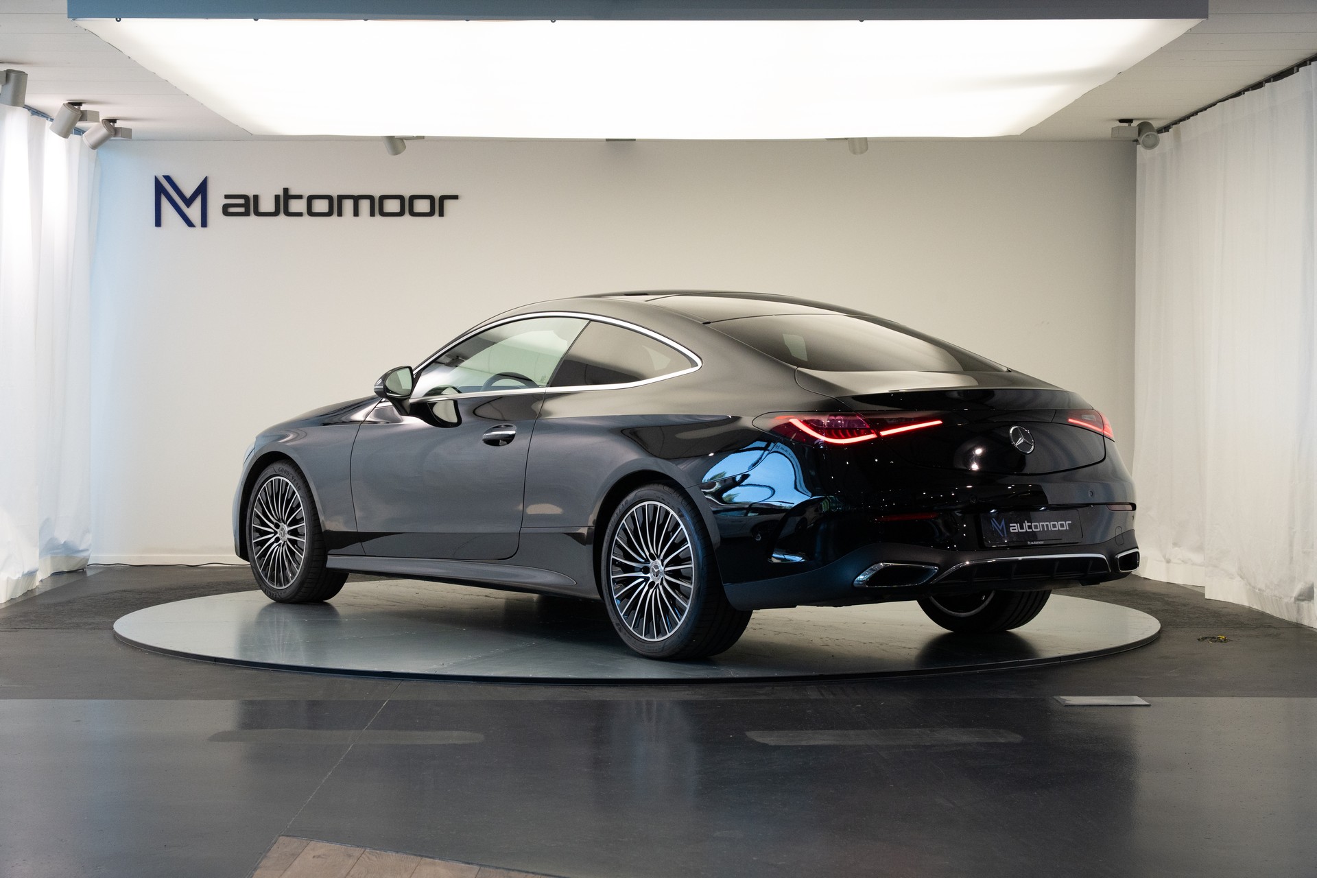 MERCEDES-BENZ CLE 300 Coupé 4Matic 9G-Tronic-image-6