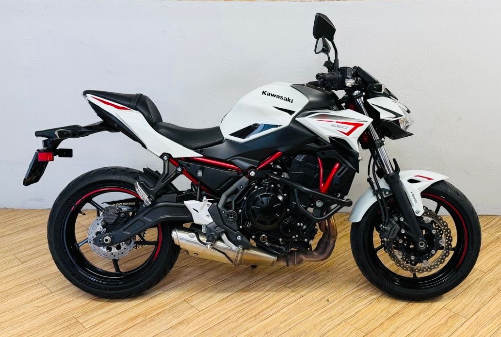 KAWASAKI Z 650 (35kW)-image-1