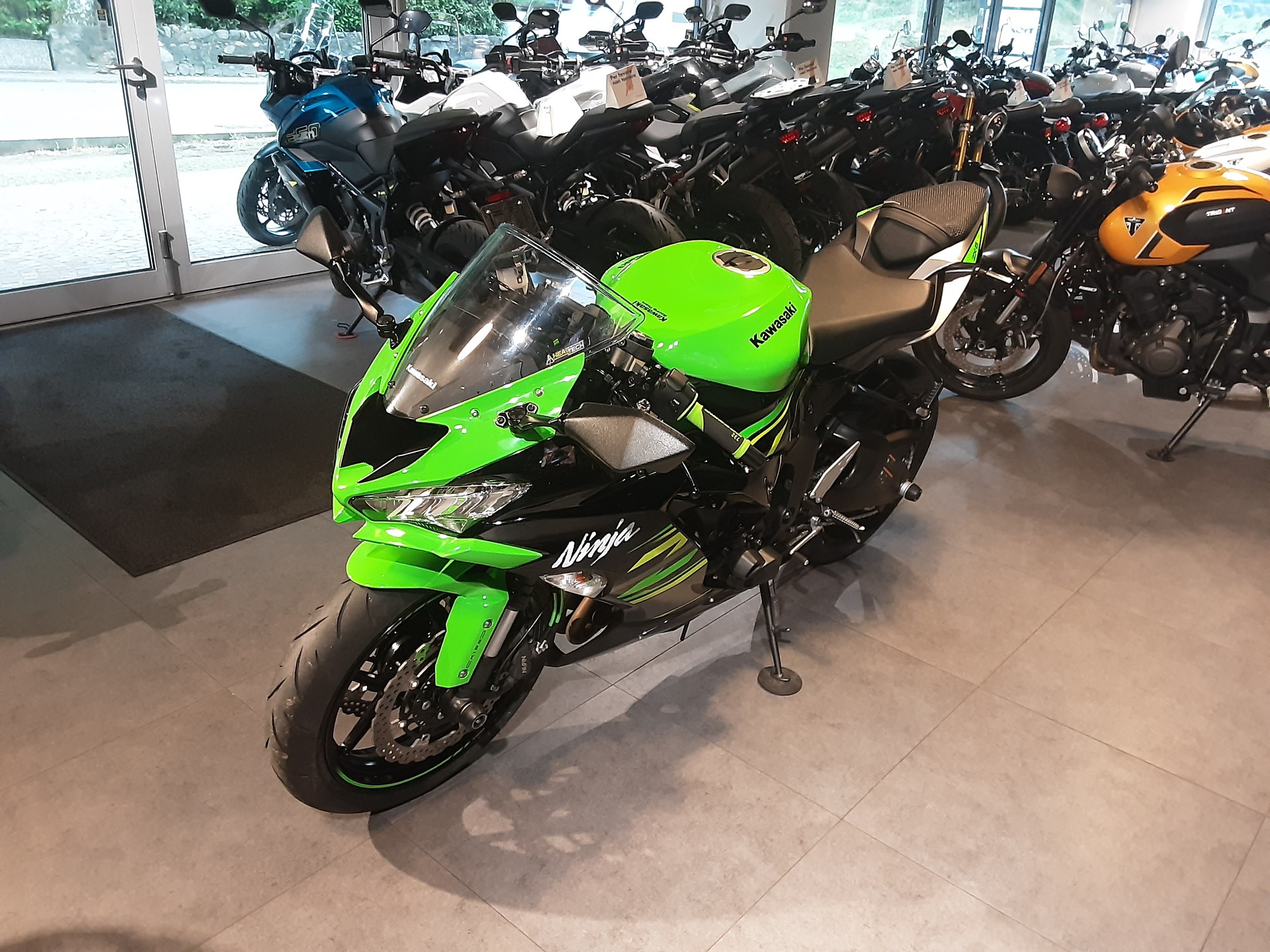 KAWASAKI Ninja ZX-6R KRT Edition-image-3