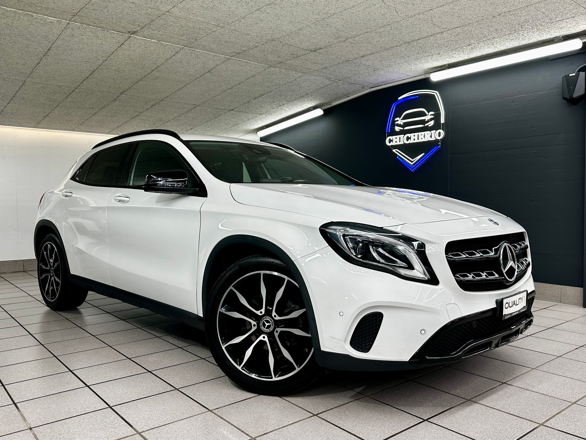 MERCEDES-BENZ GLA 200 d Swiss Star Edition Urban 4Matic 7G-DCT