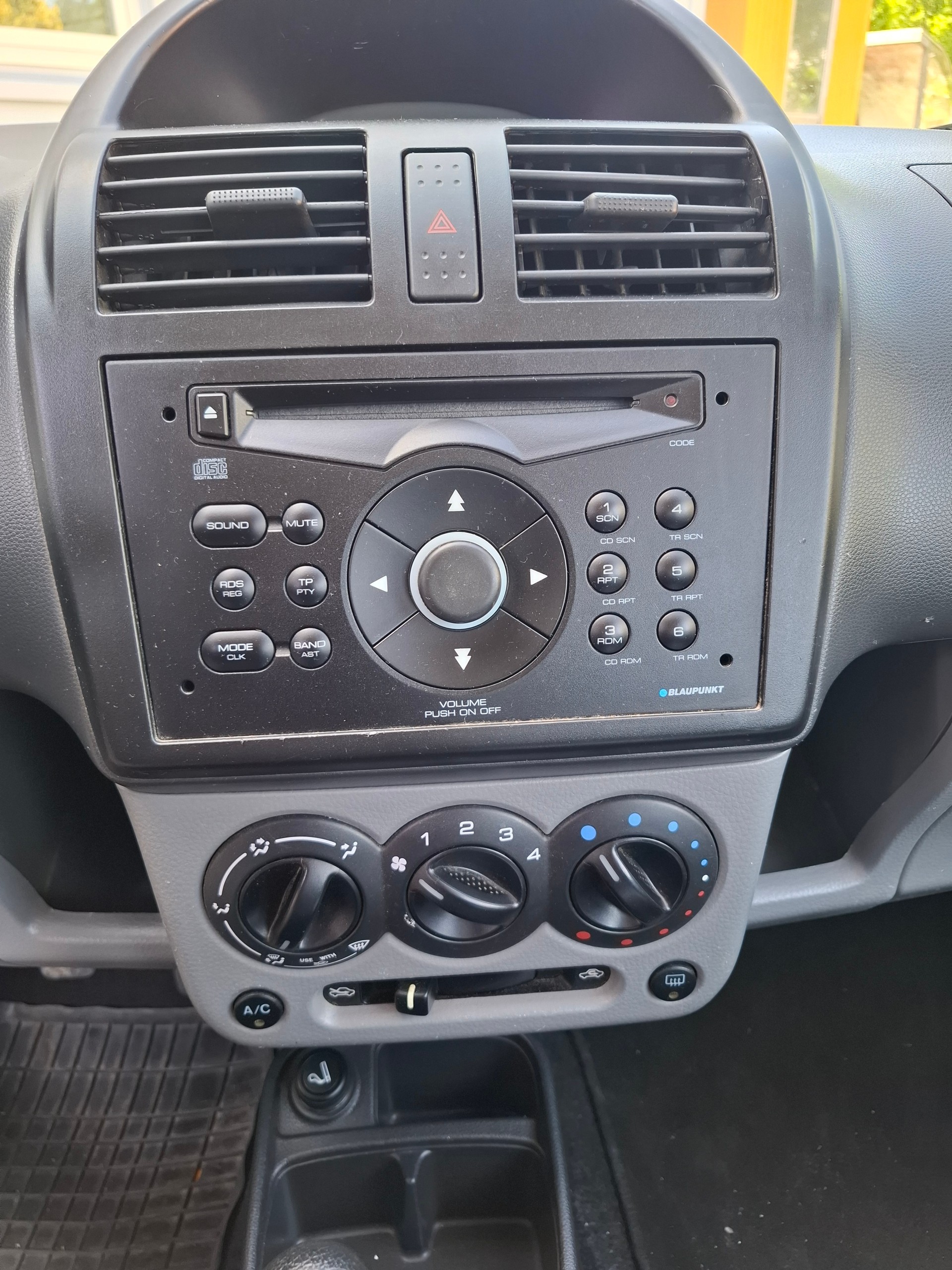 SUBARU G3X Justy 1.5 AWD-image-10