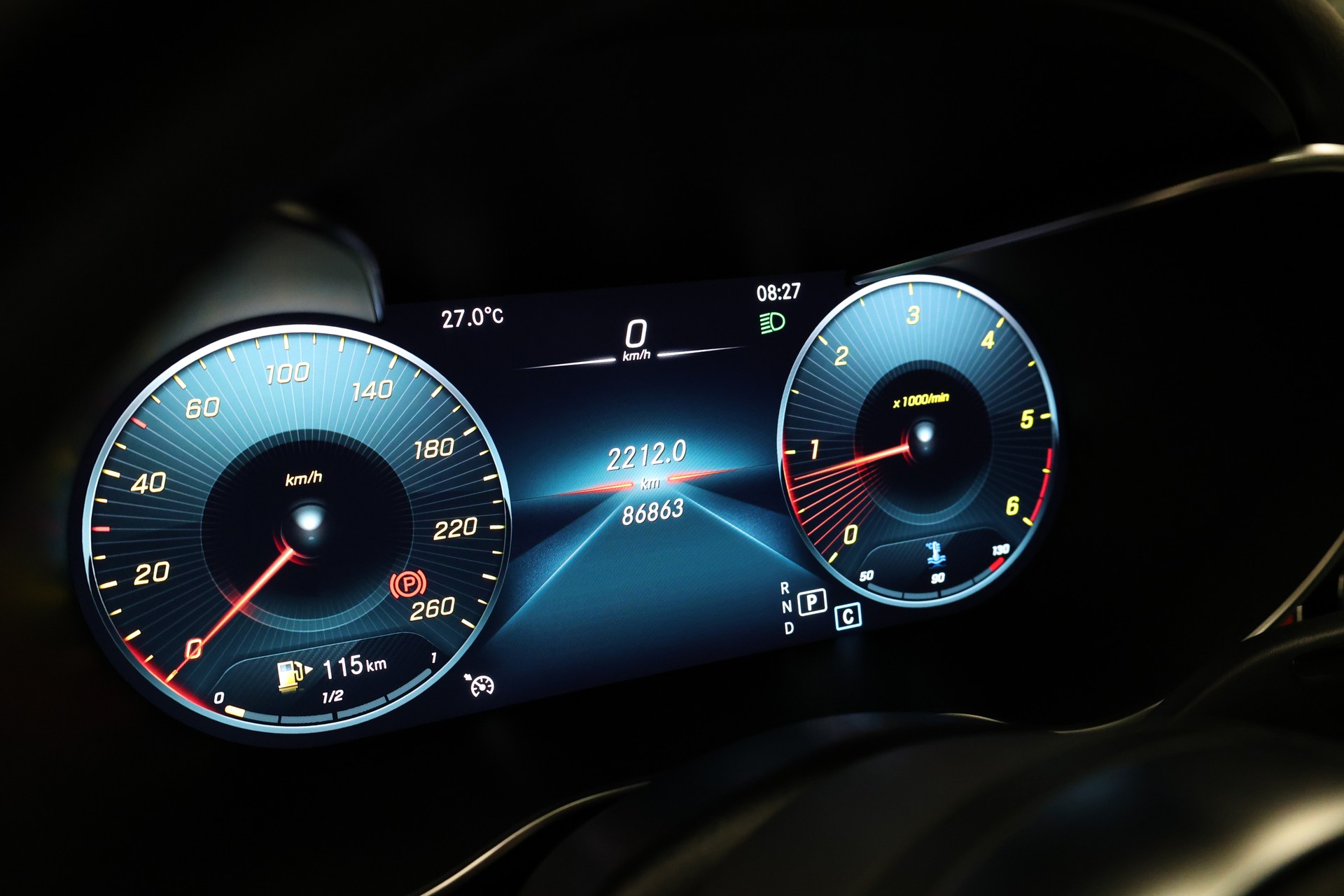 MERCEDES-BENZ GLC 220 d AMG Line 4m-image-22