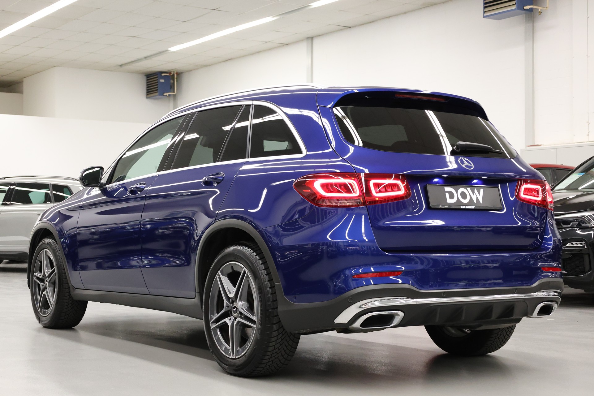 MERCEDES-BENZ GLC 220 d AMG Line 4m-image-7