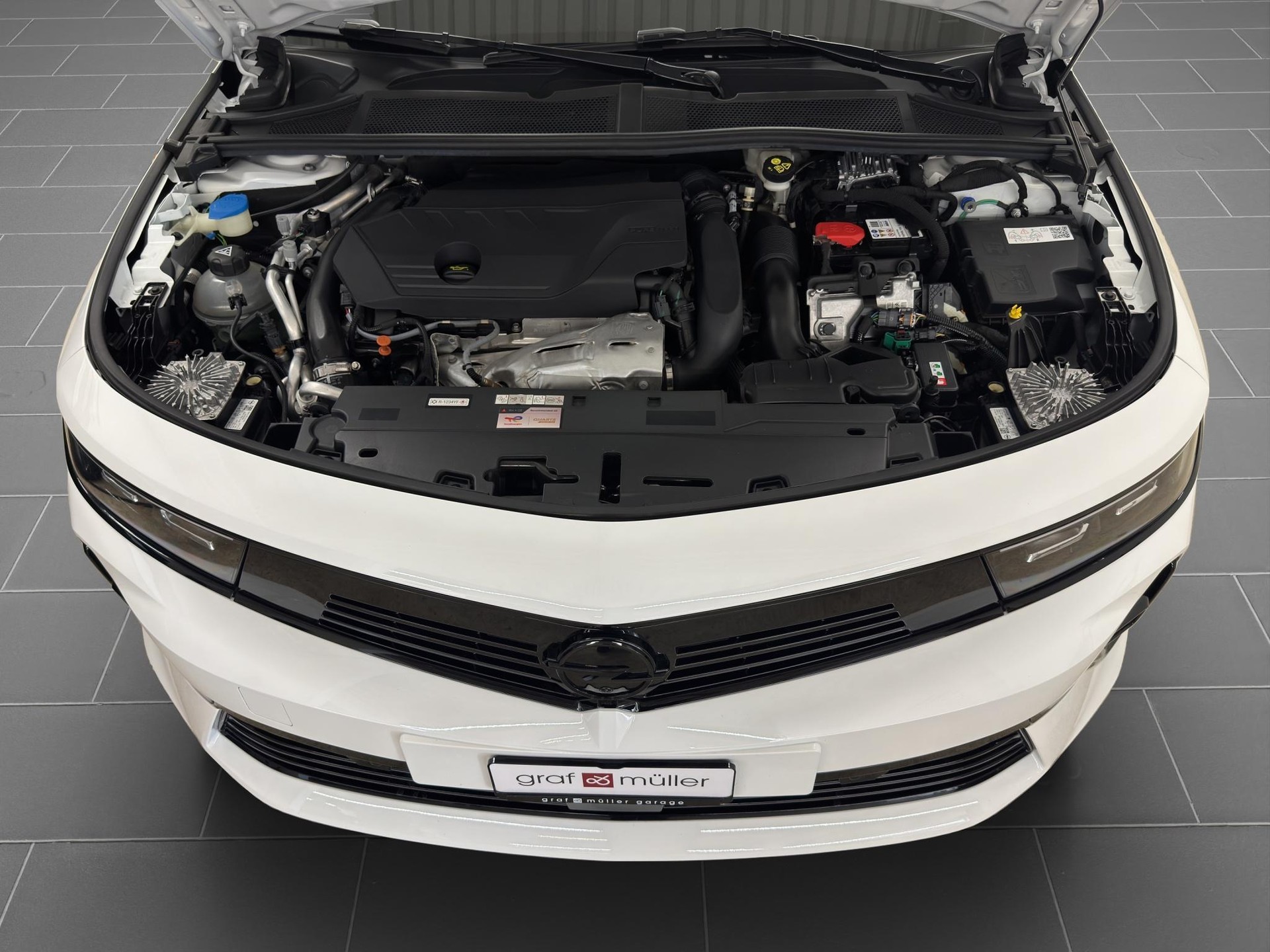 OPEL Astra Sports Tourer 1.6 T PHEV 180 GS-image-21
