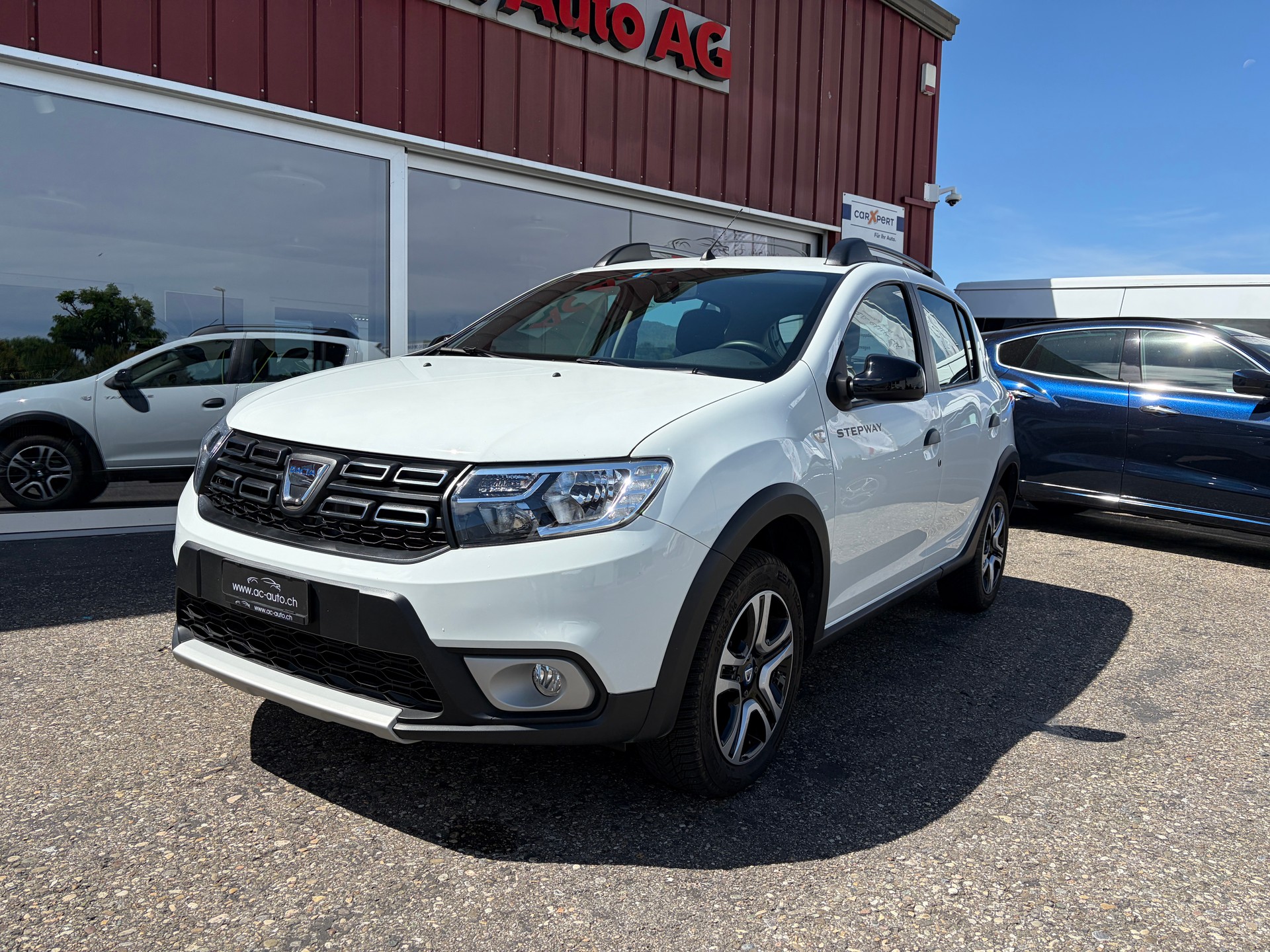 DACIA Sandero Tce 100 Stepway-showroom-element-2