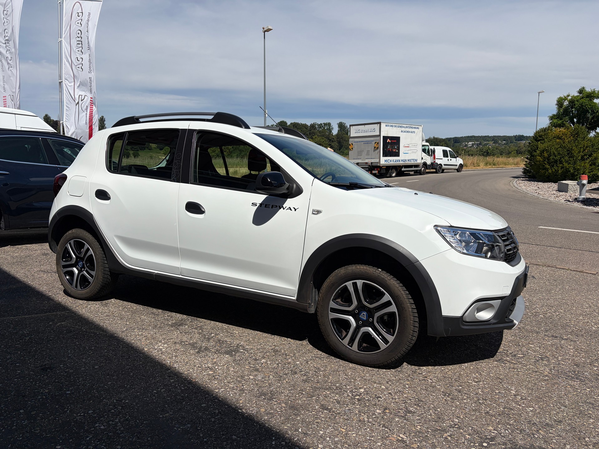 DACIA Sandero Tce 100 Stepway-showroom-element-1