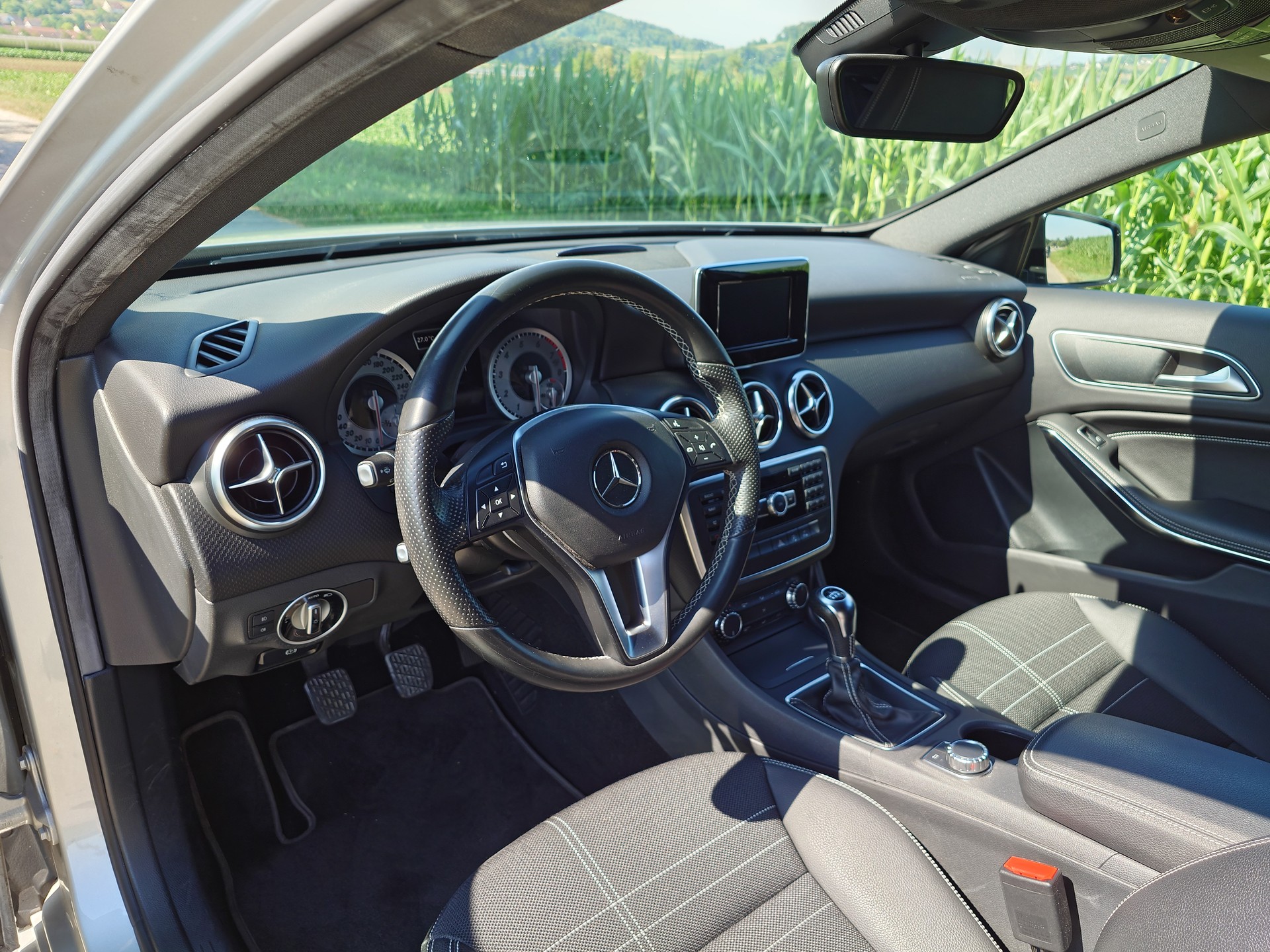 MERCEDES-BENZ A 200 Night Star-image-9