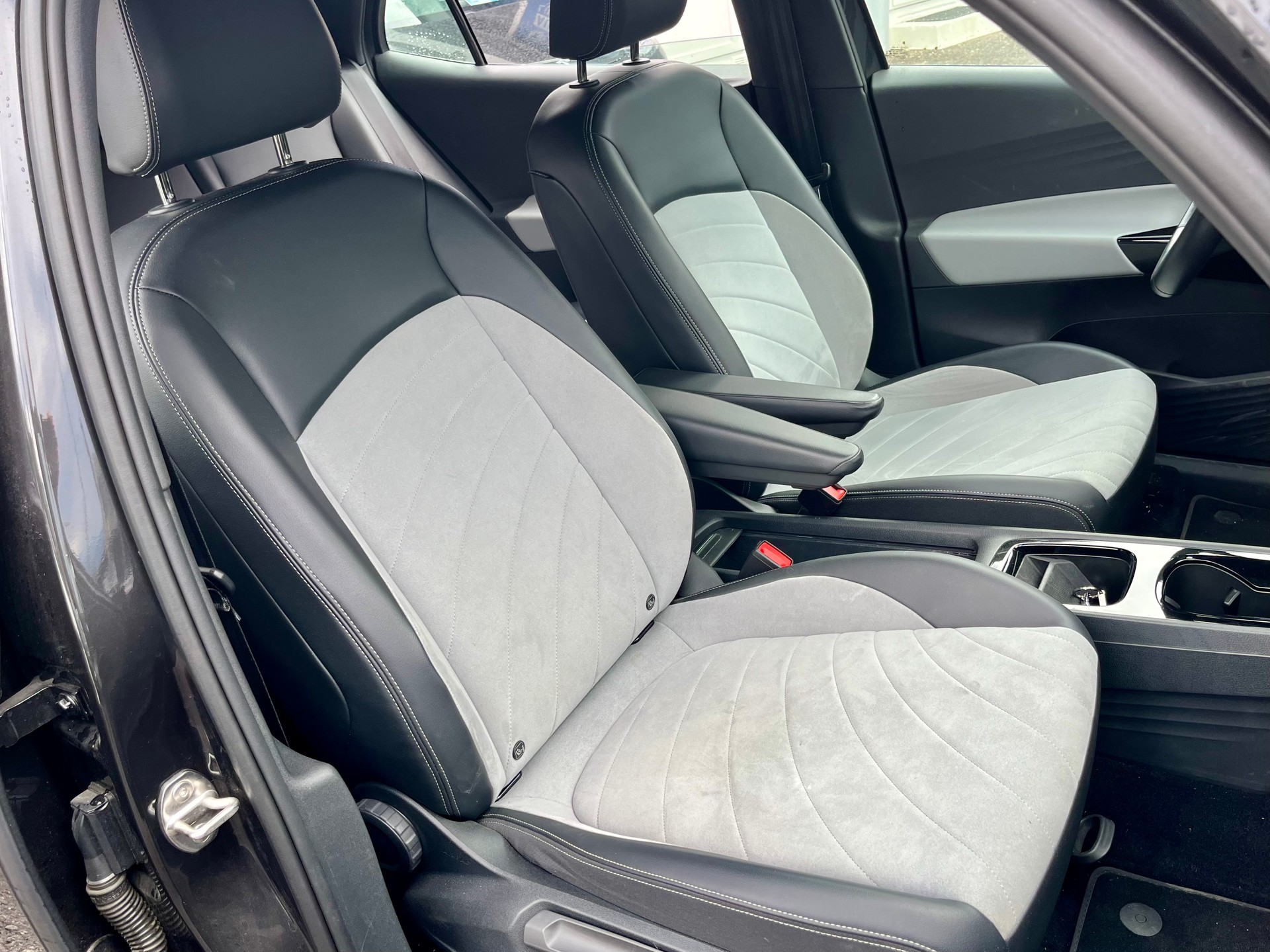 VW ID.3 Pro 58 kWh Pro **CH-Fahrzeug-Modell 2023**-image-24