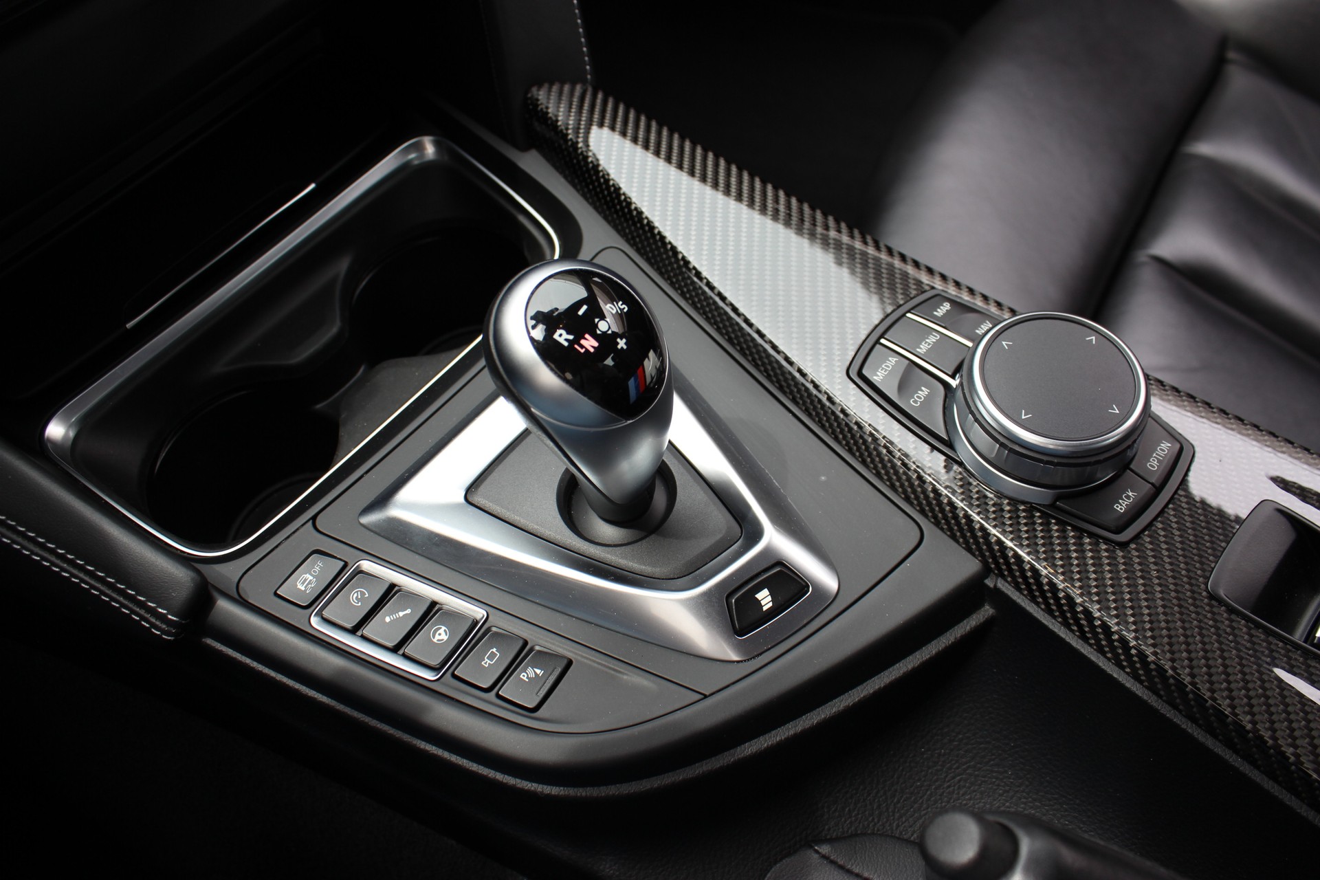 BMW M4 Cabriolet Drivelogic *M COMPETITION PAKET*-image-10