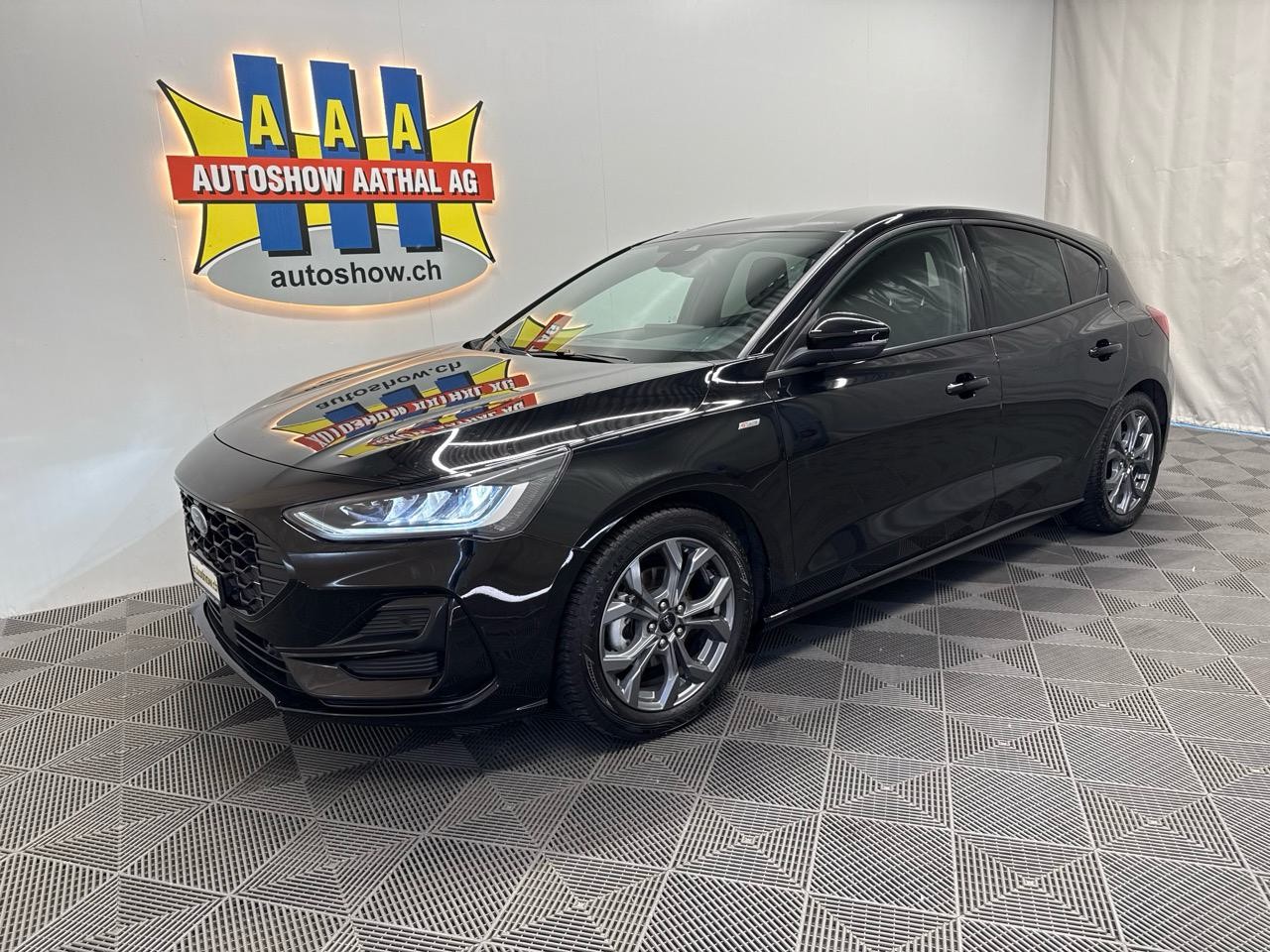 FORD Focus 1.0 MHEV ST-Line Automat