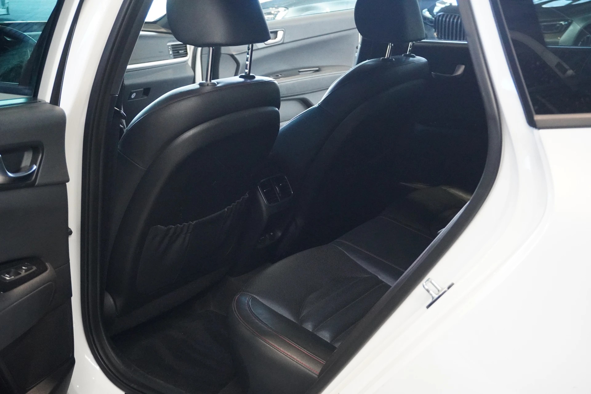 KIA Optima SW 2.0 T-GDI Style GT Automat-image-9