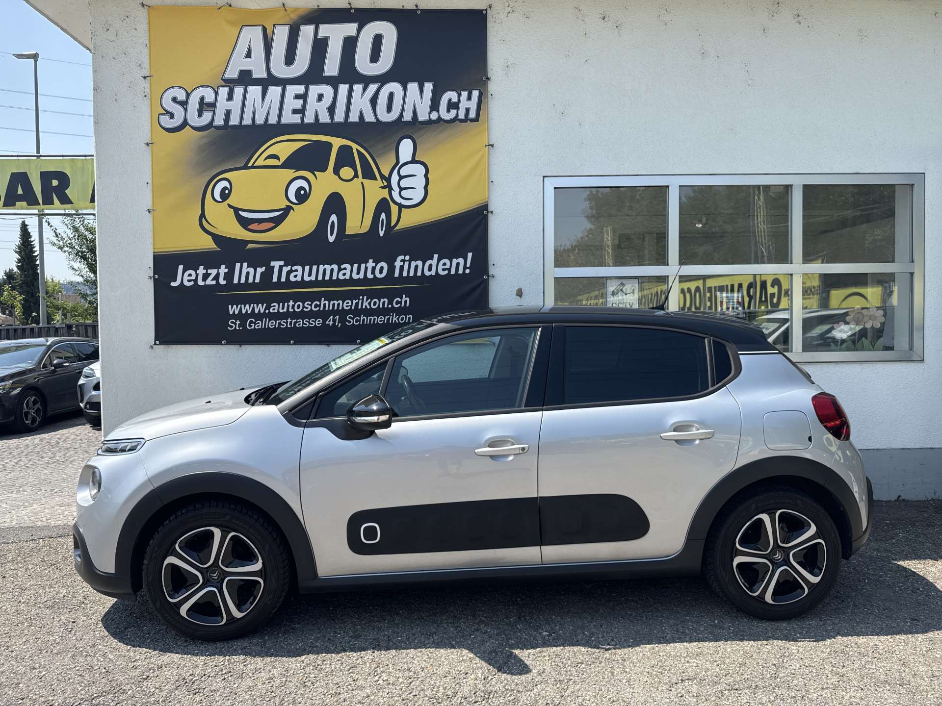 CITROEN C3 1.2i PureTech Shine-image-4