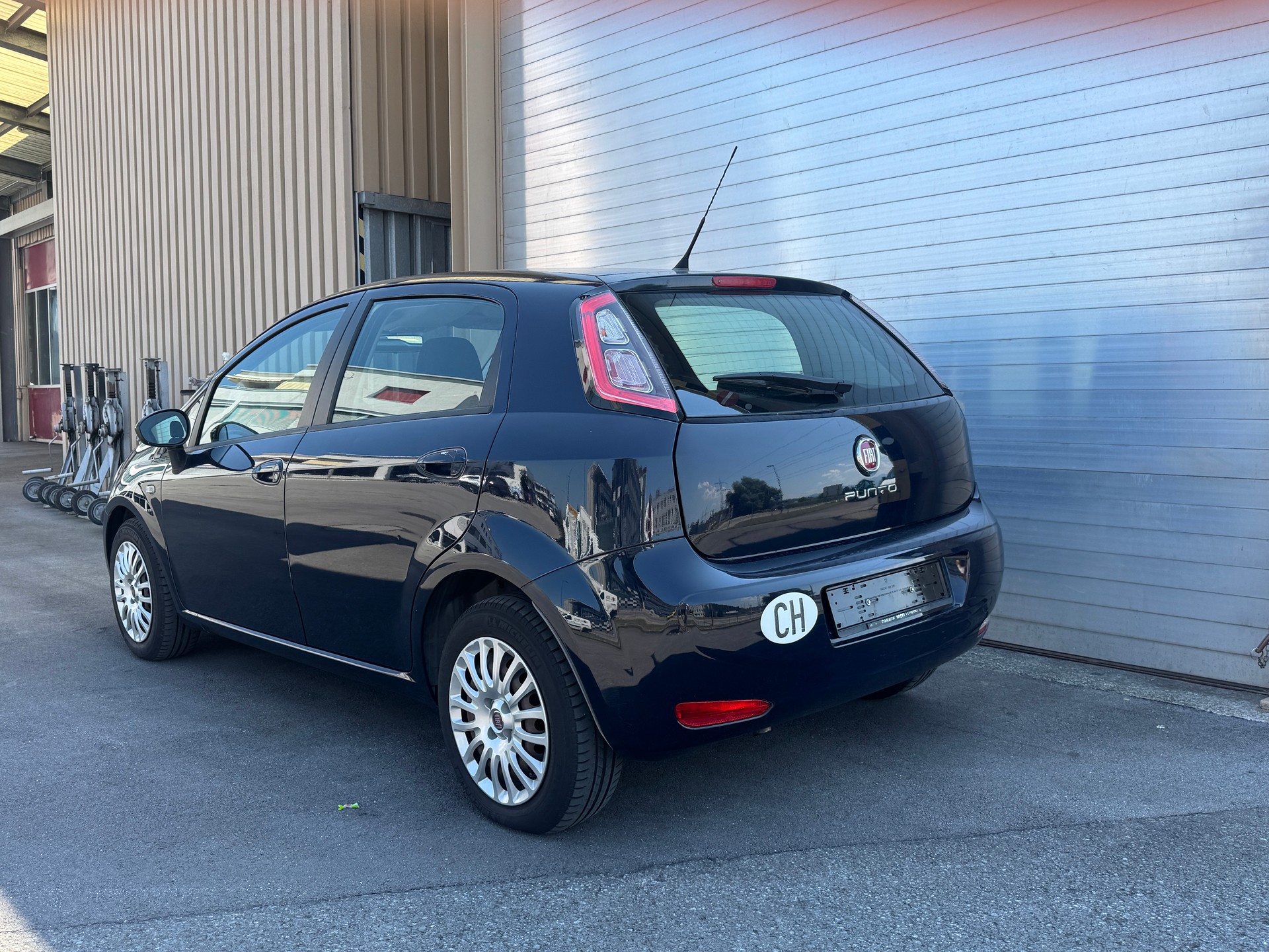 FIAT Punto 1.2 Pop Star-showroom-element-3