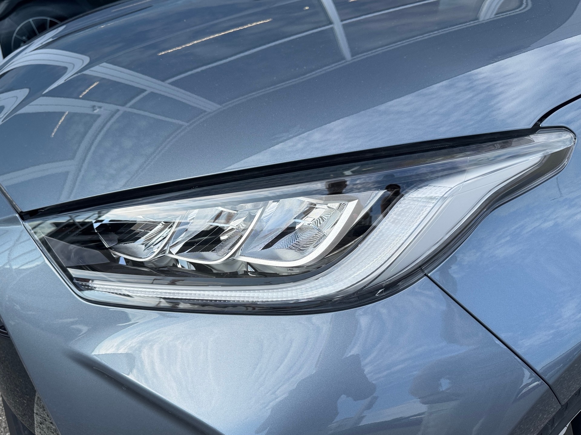 TOYOTA Yaris 1.5 Trend e-CVT-showroom-element-3