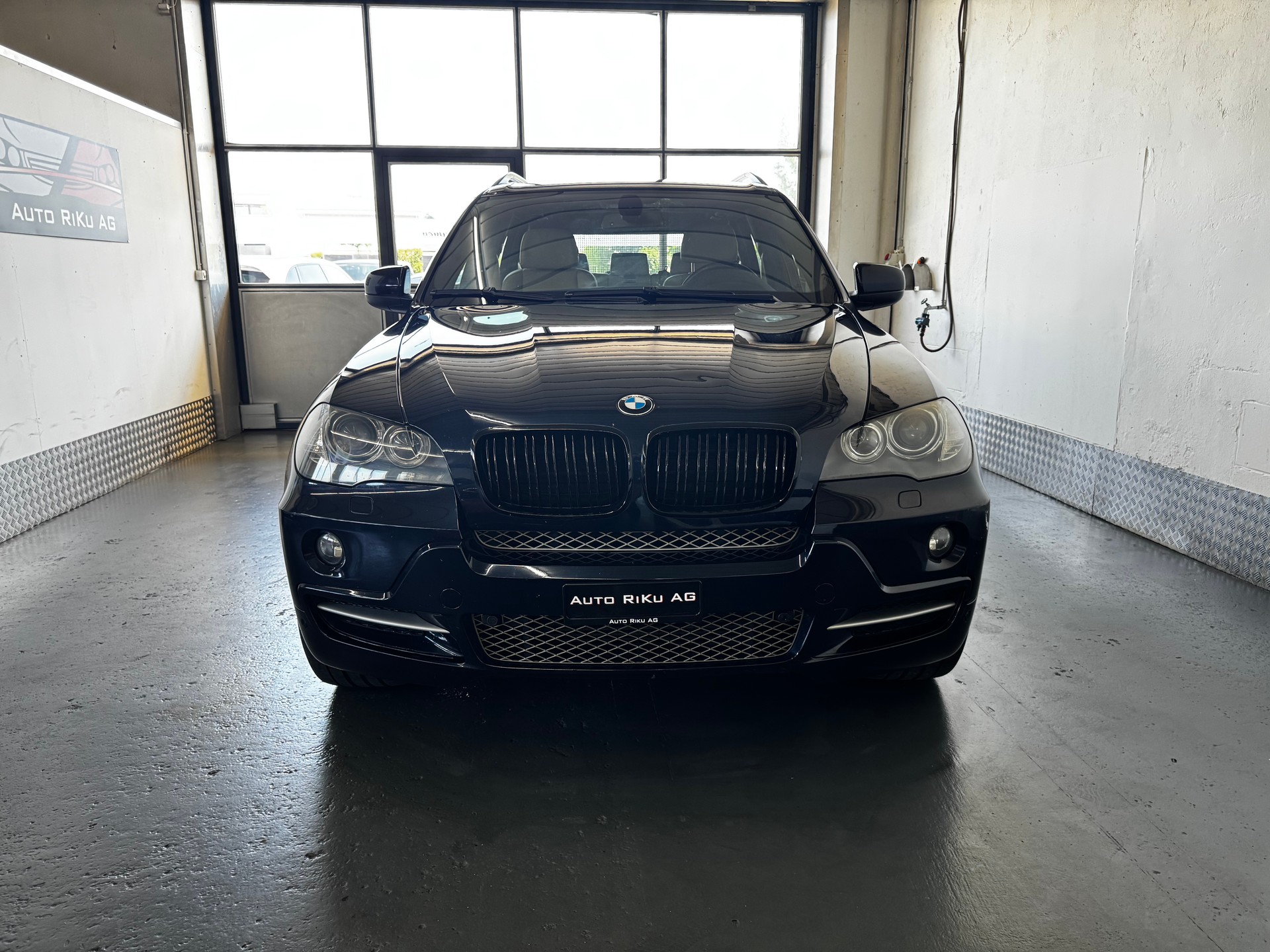 BMW X5 xDrive 35d (3.0sd) Steptronic-showroom-element-3
