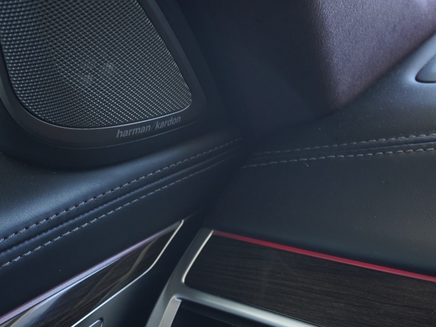 BMW 740e iPerformance Steptronic-image-16
