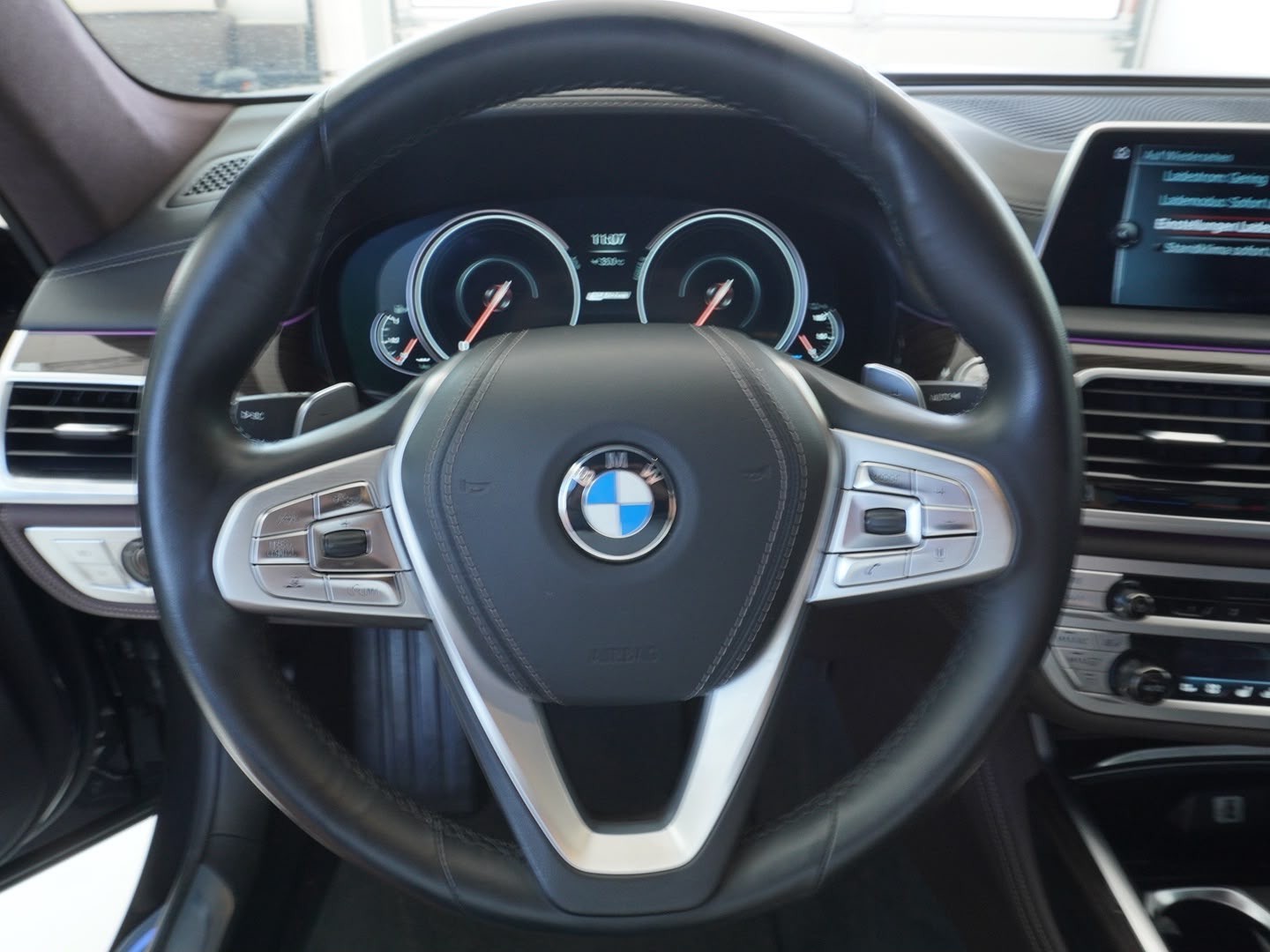 BMW 740e iPerformance Steptronic-image-9